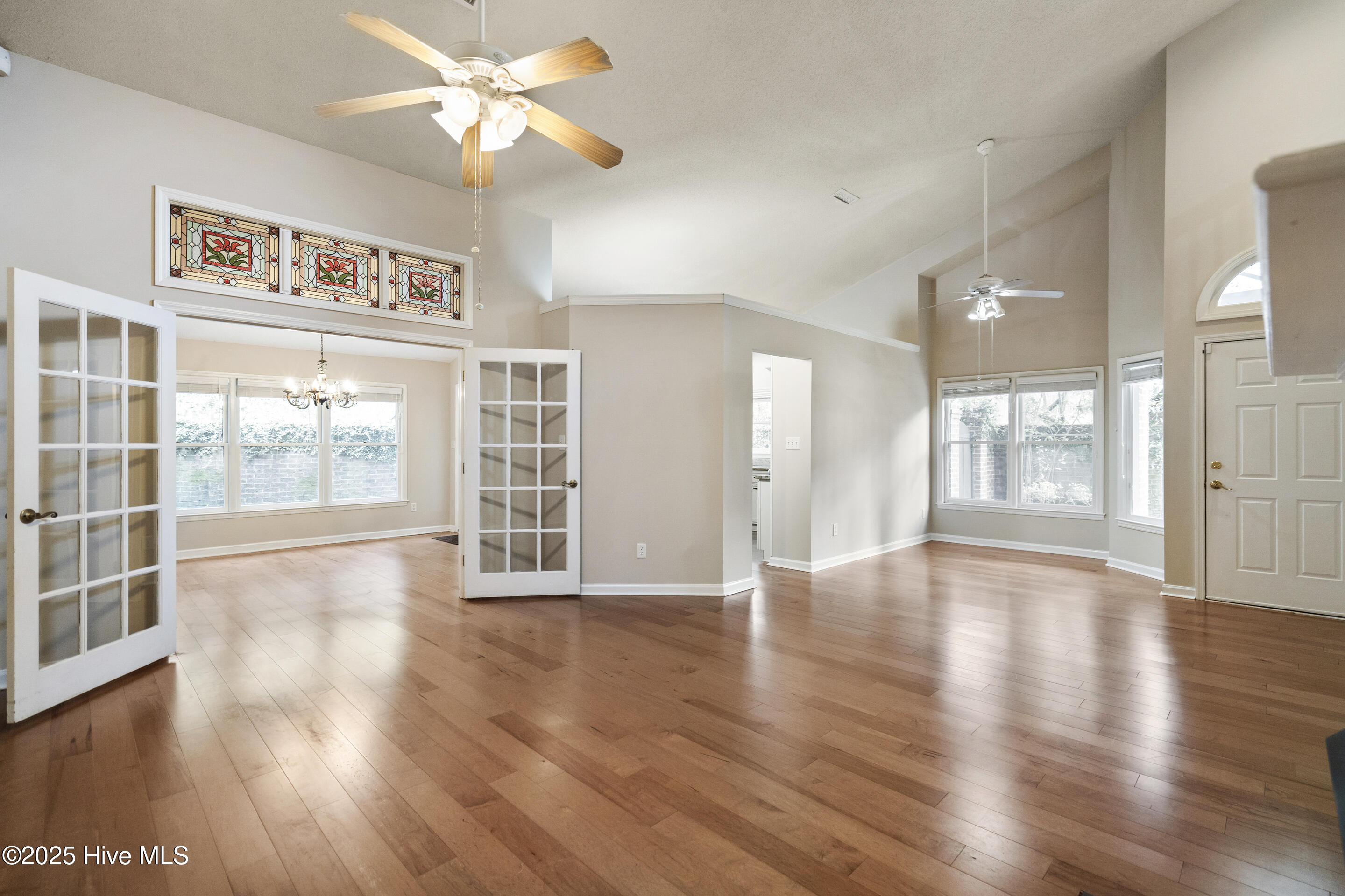 2210 Jumpin Run Drive Property Photo 12