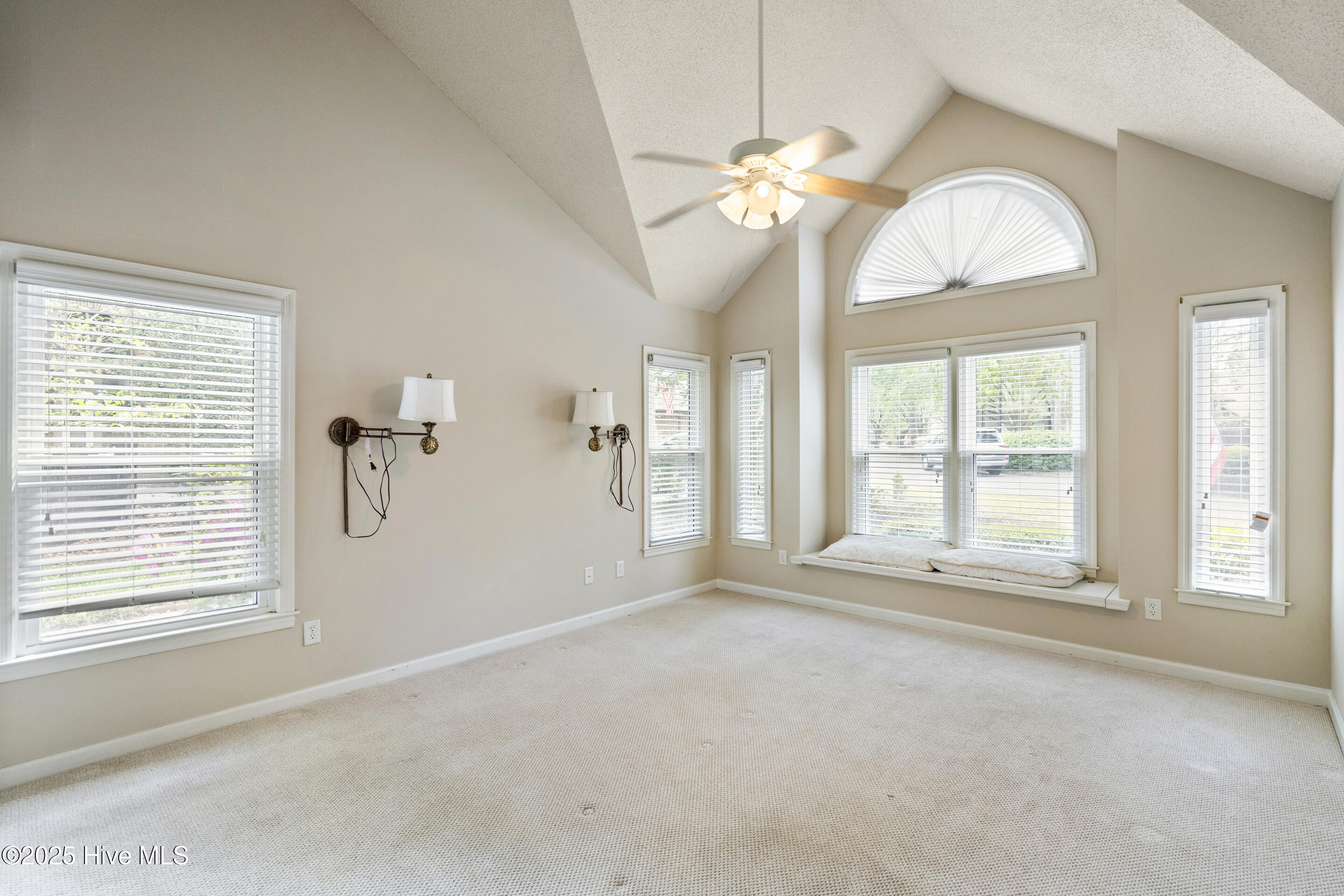 2210 Jumpin Run Drive Property Photo 23
