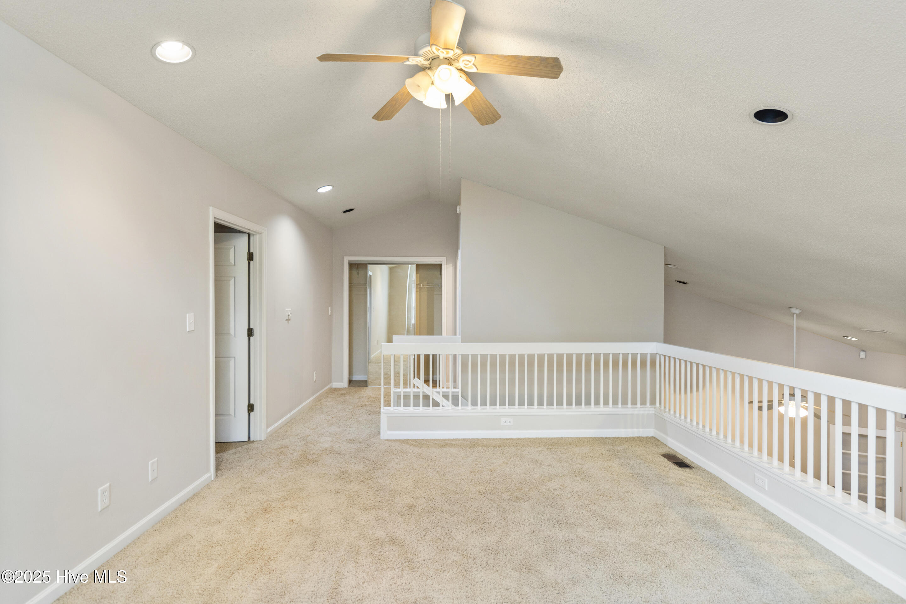 2210 Jumpin Run Drive Property Photo 33
