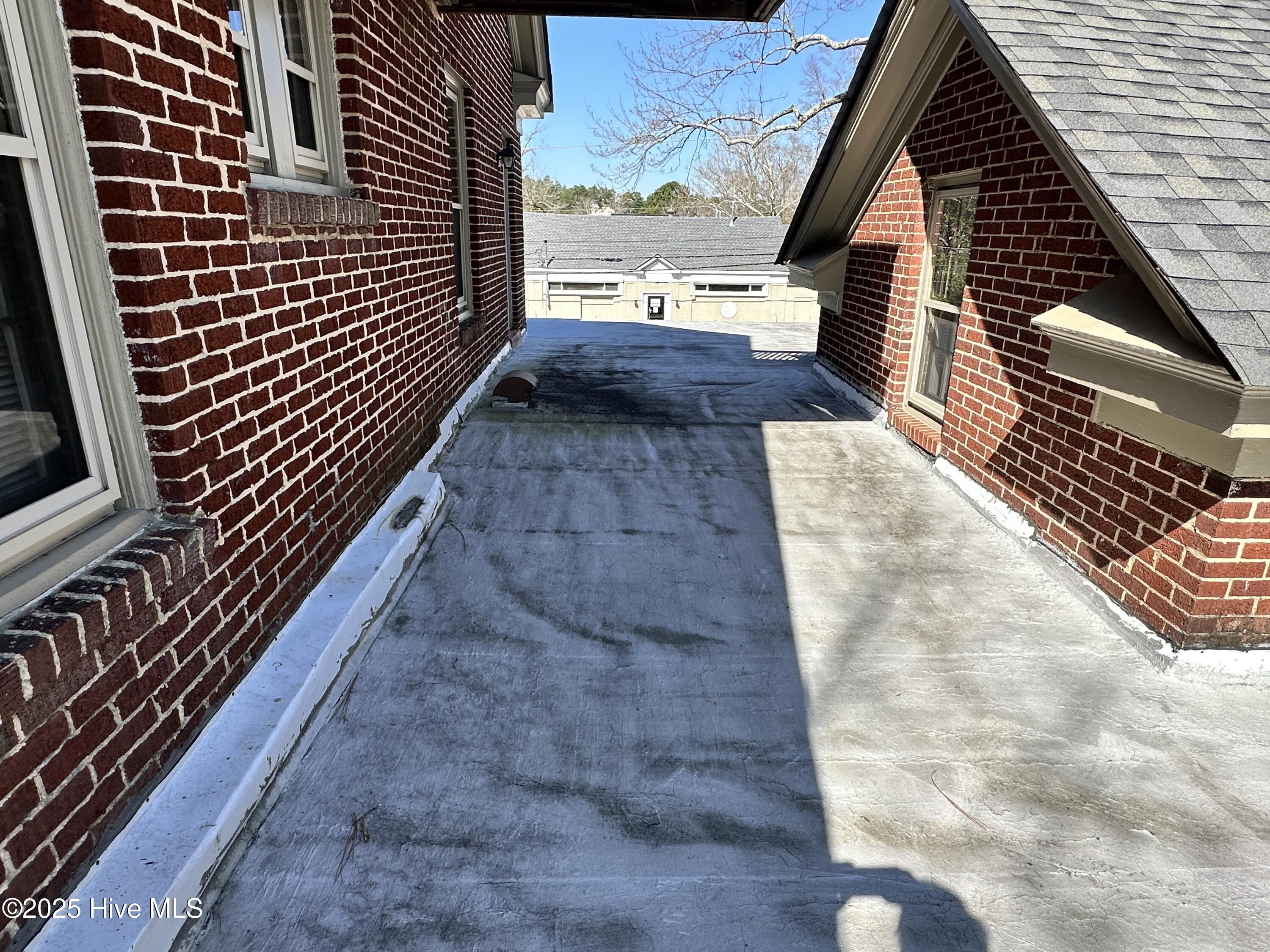 206 N Poplar Street Property Photo 7