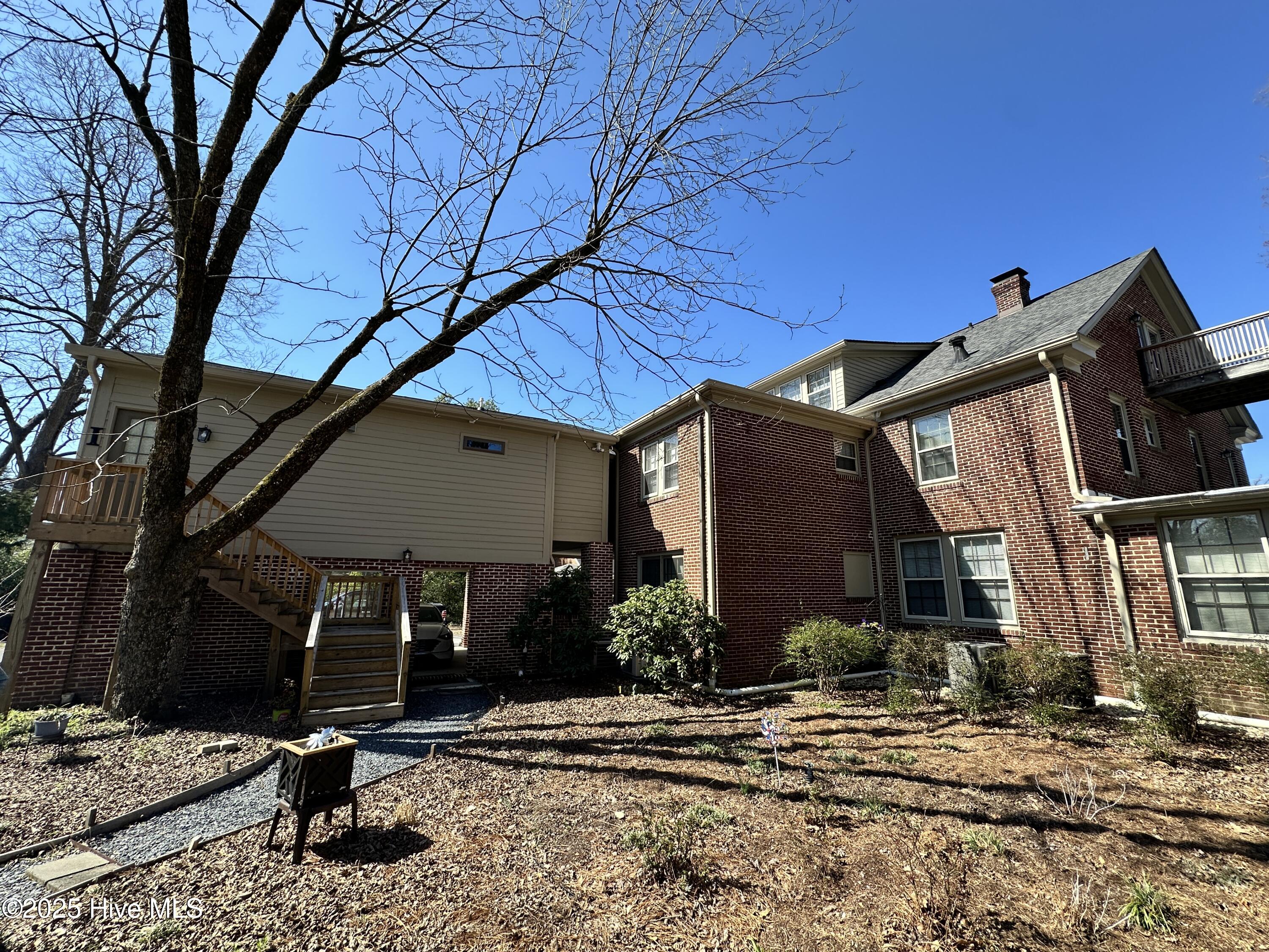 206 N Poplar Street Property Photo 10