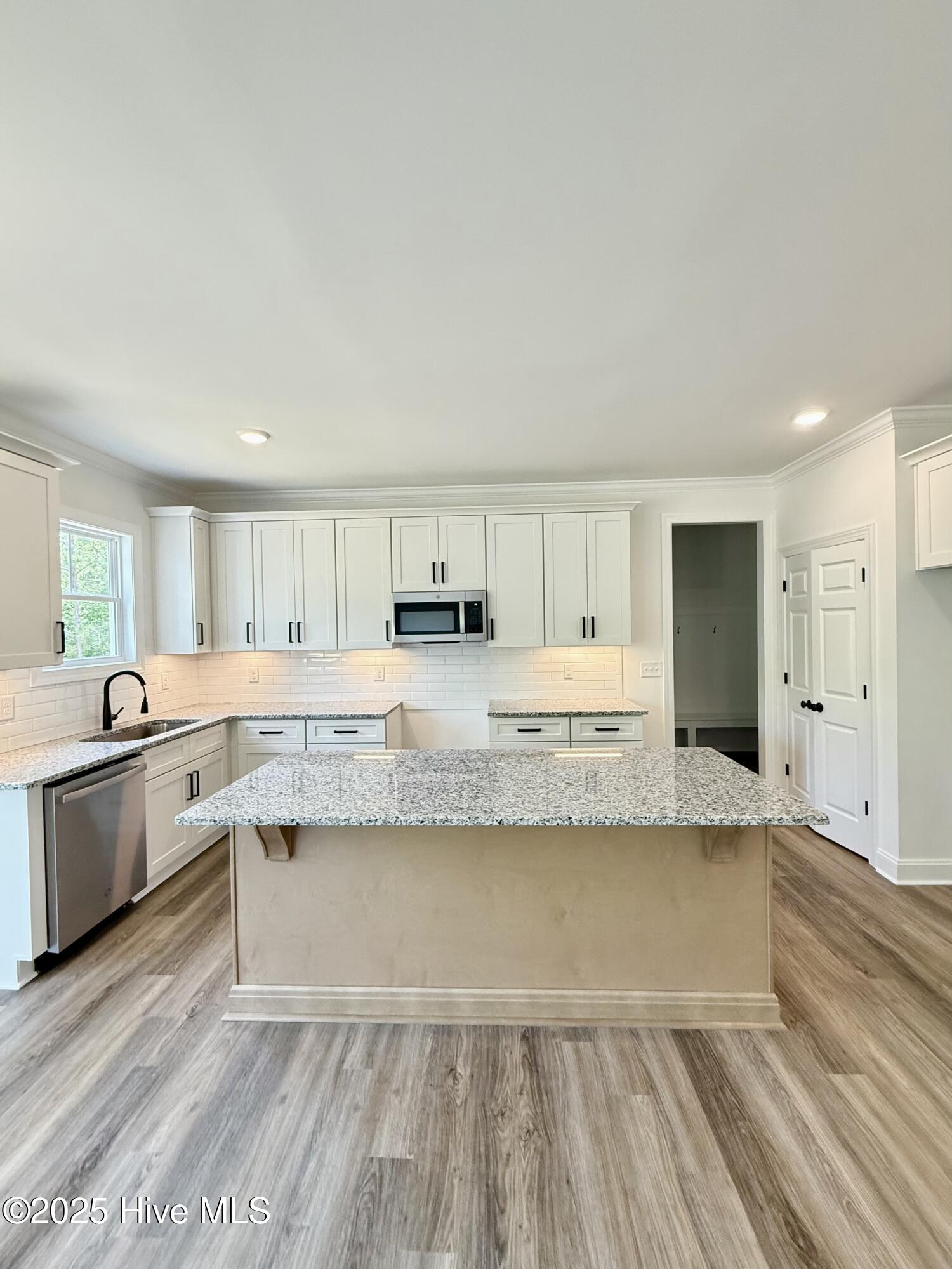 40 Sunrise Court Property Photo 7