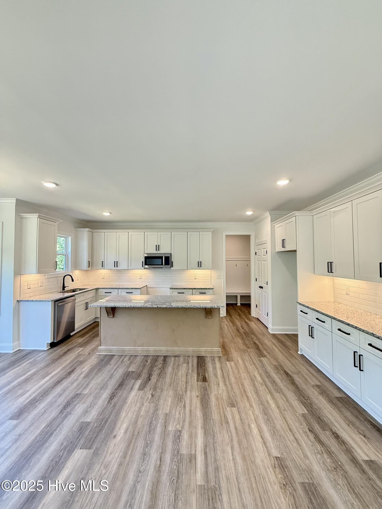 40 Sunrise Court Property Photo 10