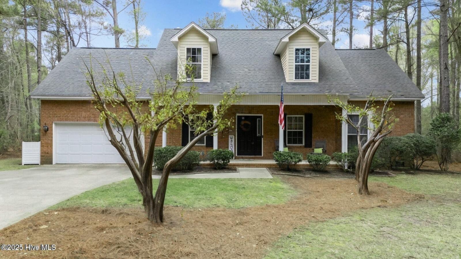 887 Thrush Drive Property Photo