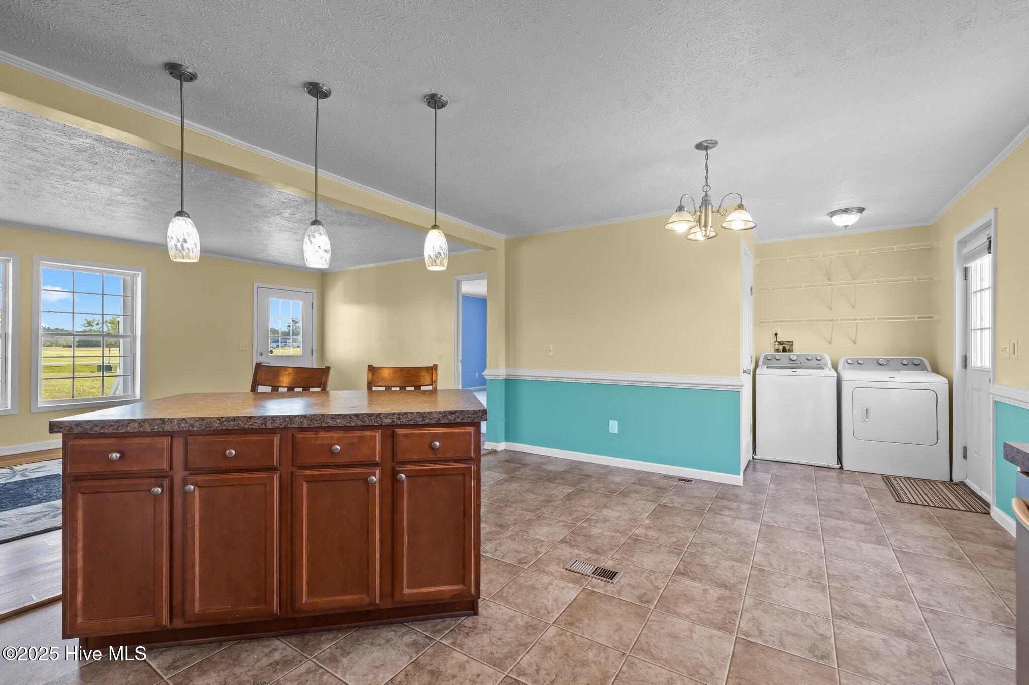 207 Mayflower Drive Property Photo 10