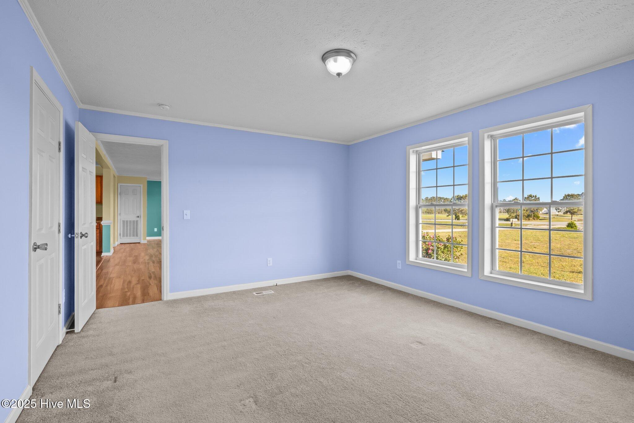207 Mayflower Drive Property Photo 13