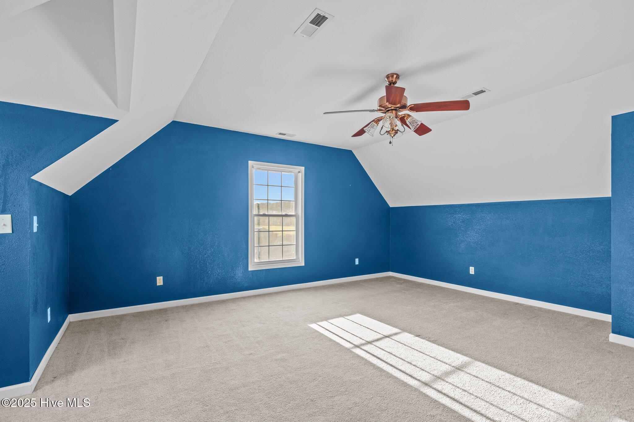 207 Mayflower Drive Property Photo 27