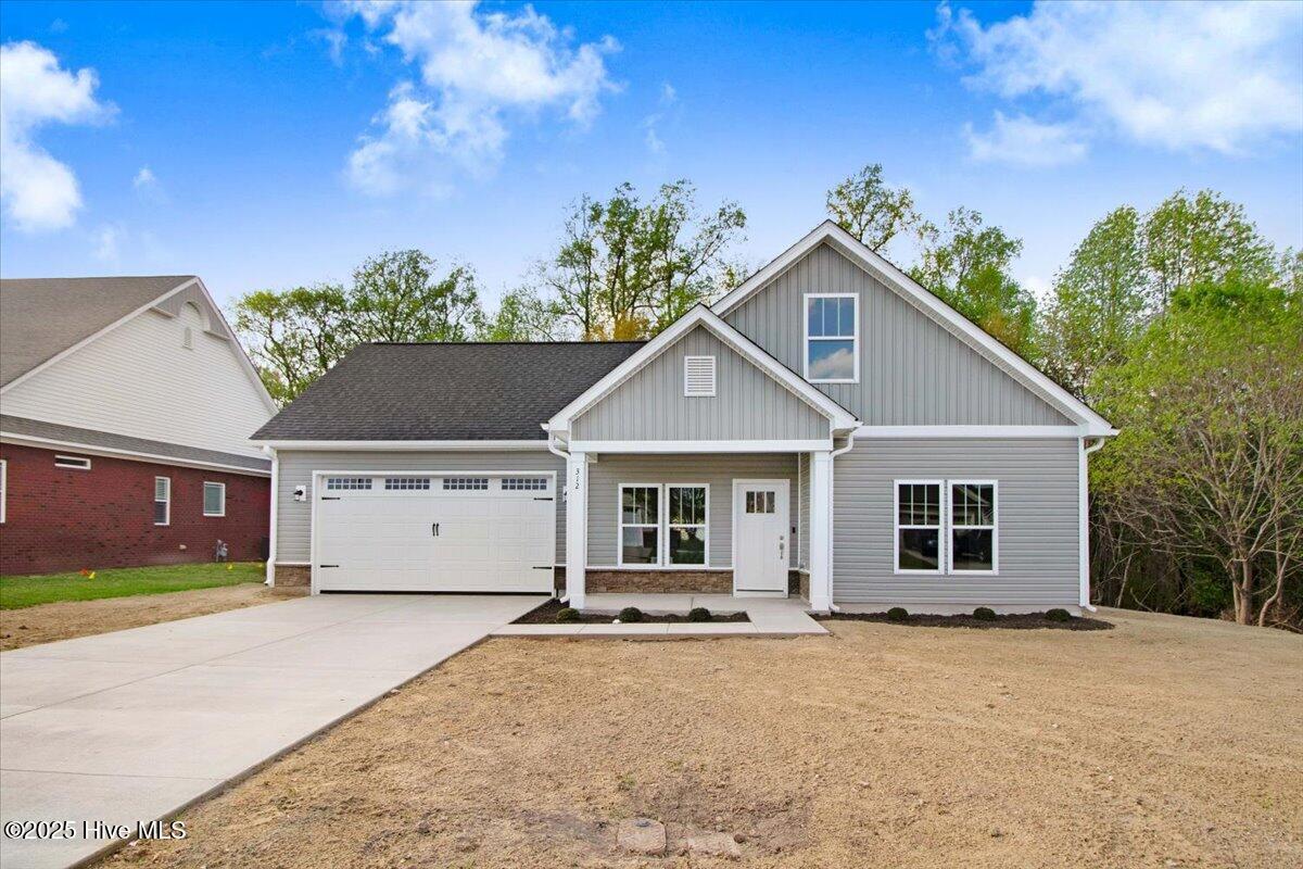 312 Kingston Circle Property Photo