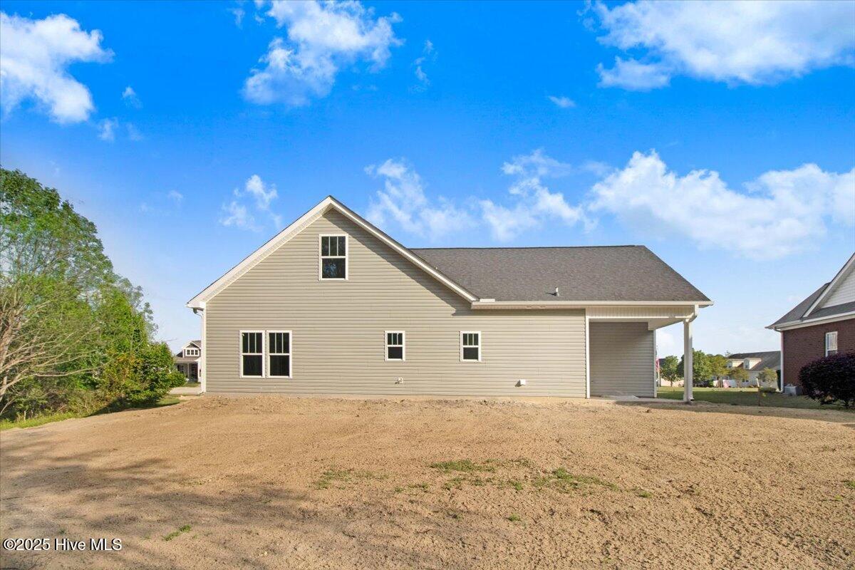 312 Kingston Circle Property Photo 4