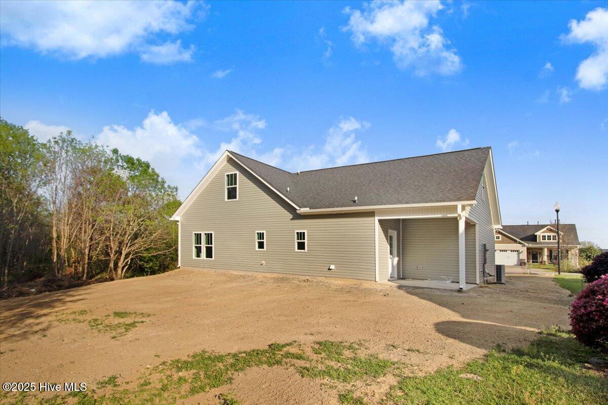 312 Kingston Circle Property Photo 5