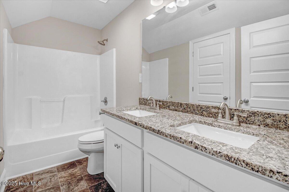 312 Kingston Circle Property Photo 26