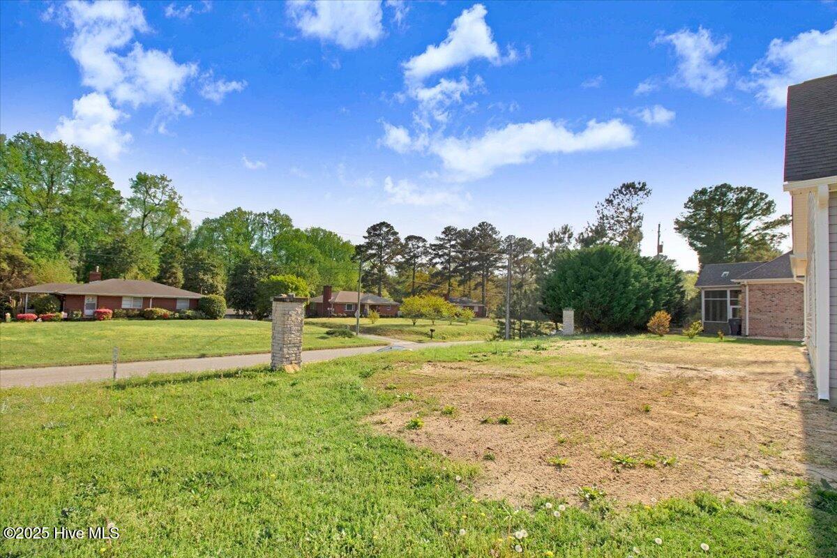 106 Kingston Circle Property Photo 7