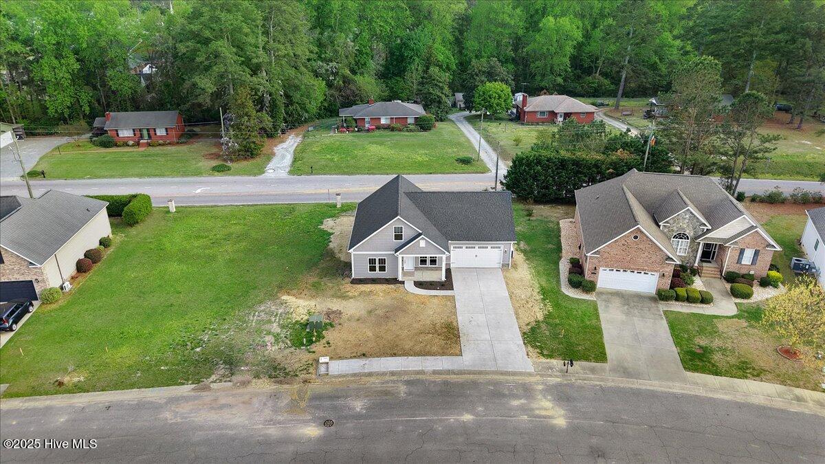 106 Kingston Circle Property Photo 11