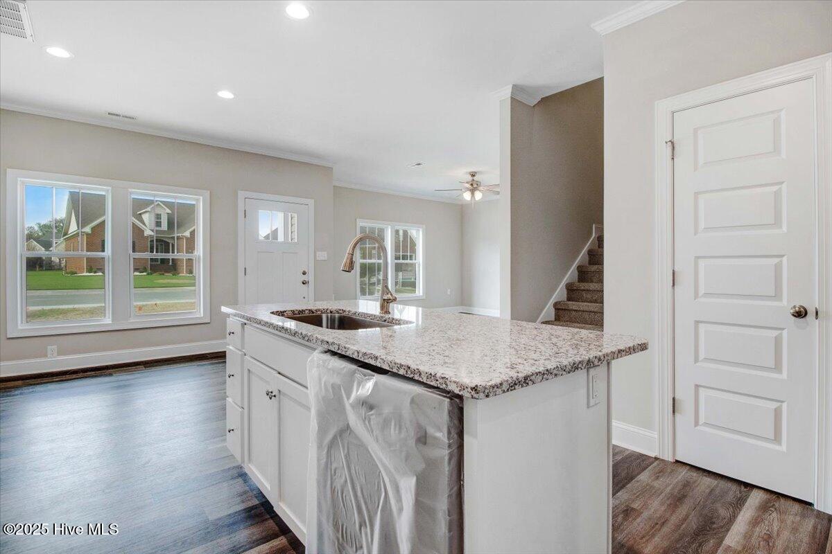 106 Kingston Circle Property Photo 25