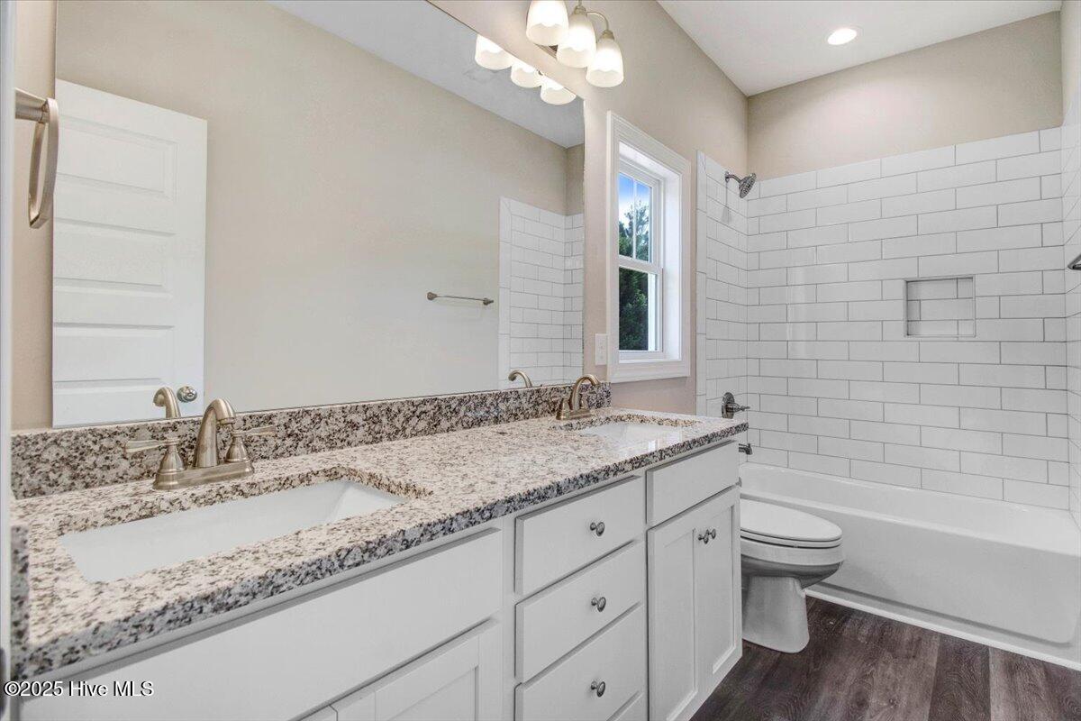 106 Kingston Circle Property Photo 29