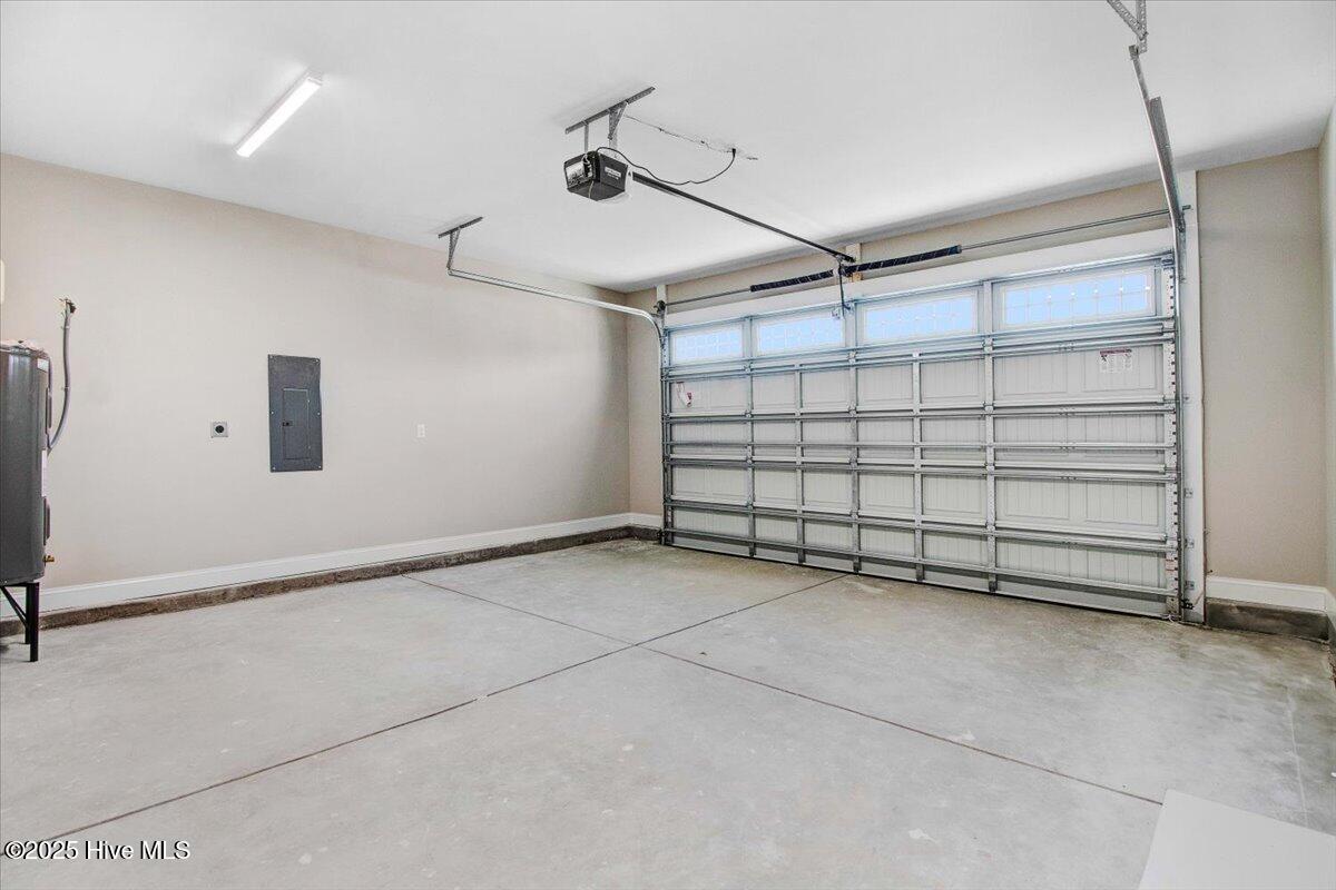 106 Kingston Circle Property Photo 36