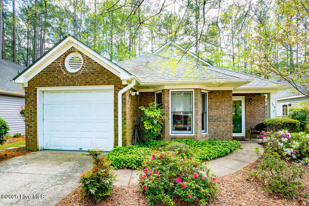 109 Fairways 7 Court Property Photo
