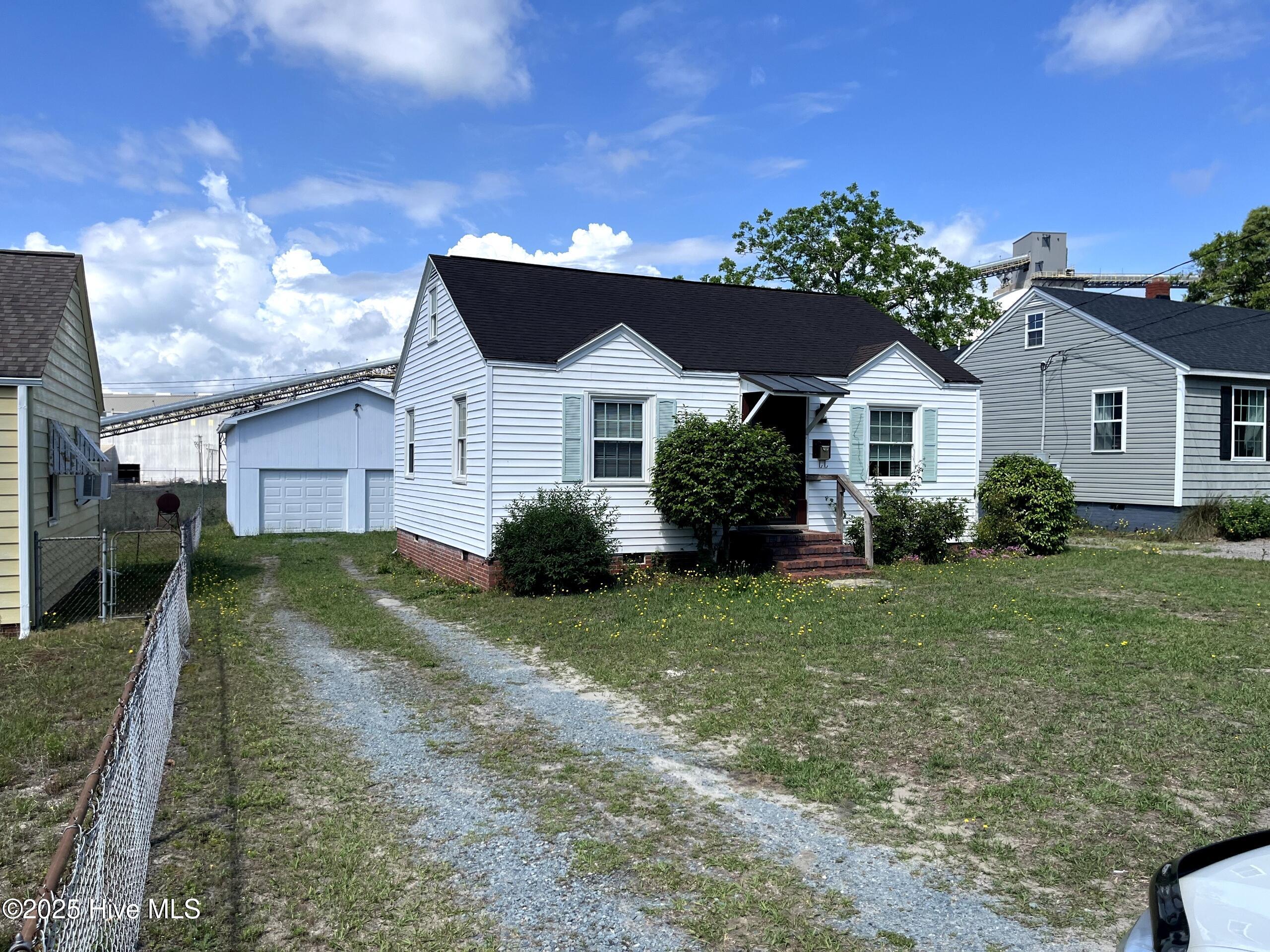 2066 Burnett Boulevard Property Photo