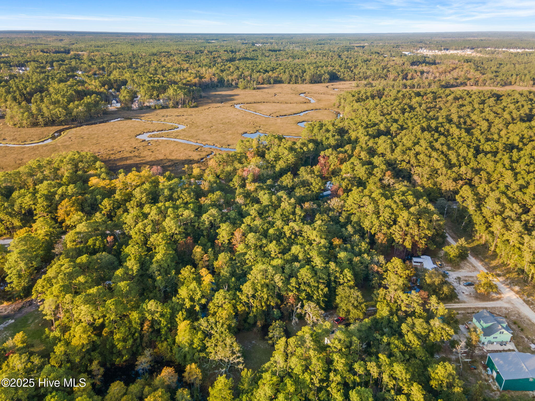 782 Pondview Drive Property Photo 4