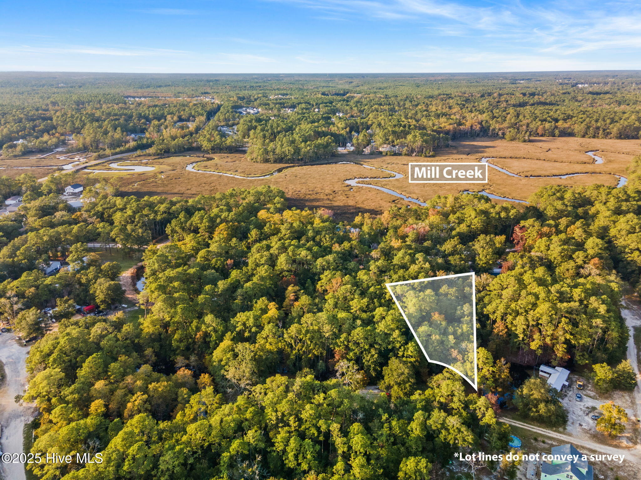 786 Pondview Drive Property Photo 3