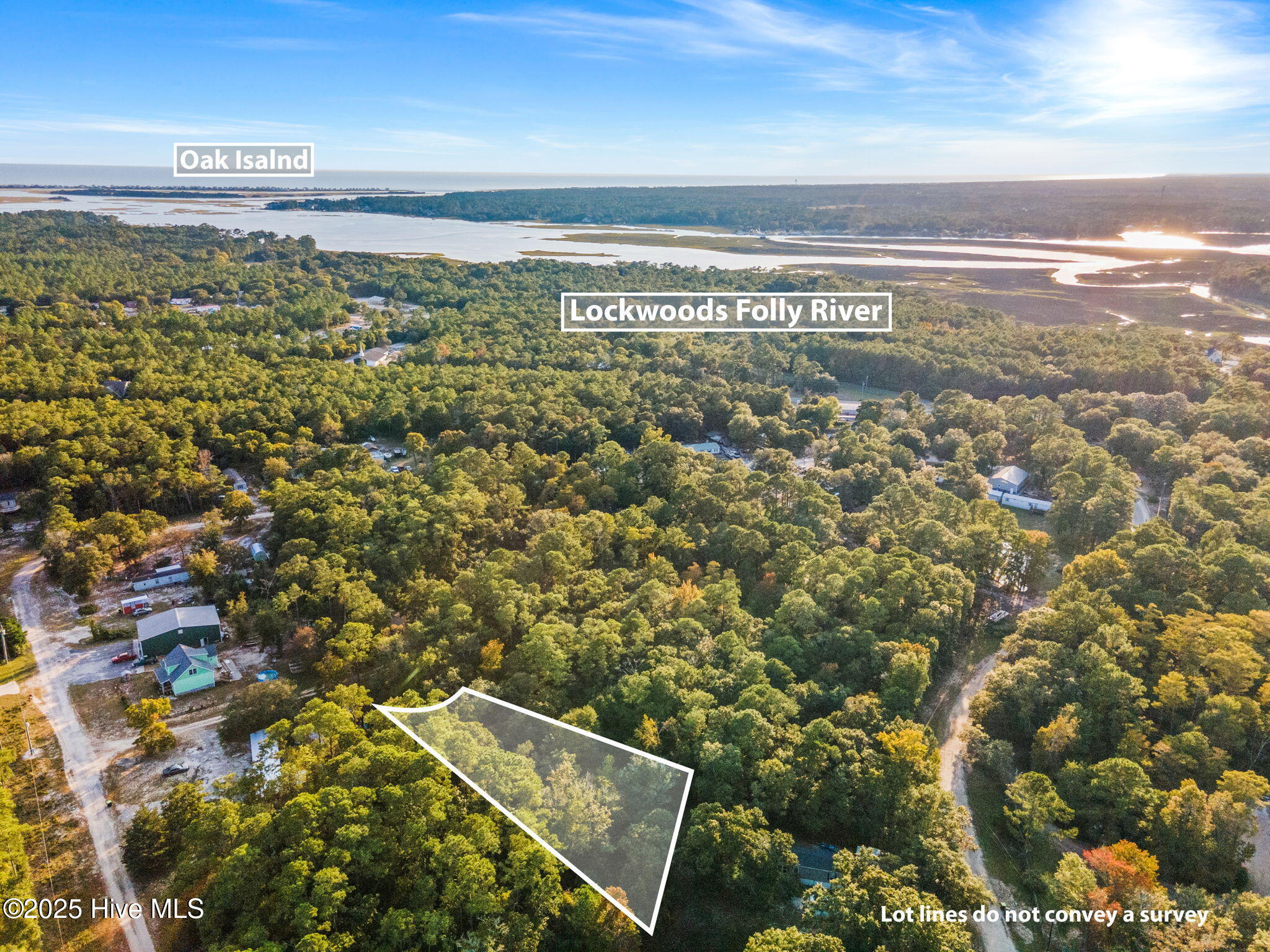 786 Pondview Drive Property Photo 4