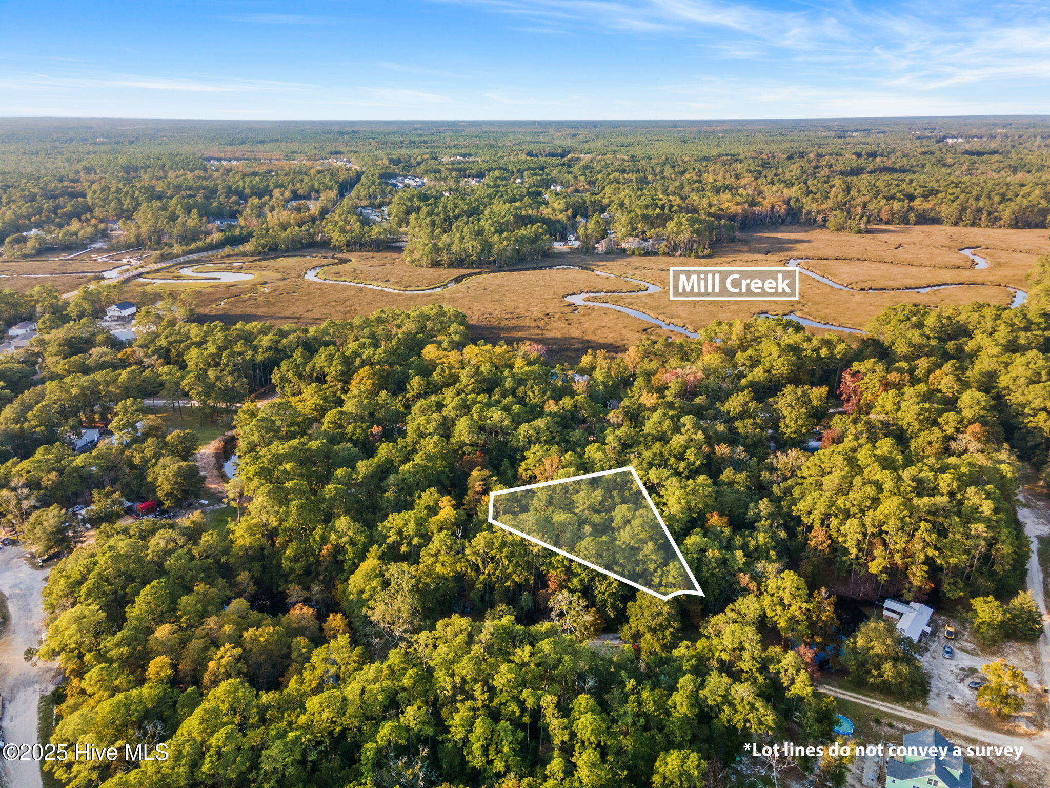 786 Pondview Drive Property Photo 16