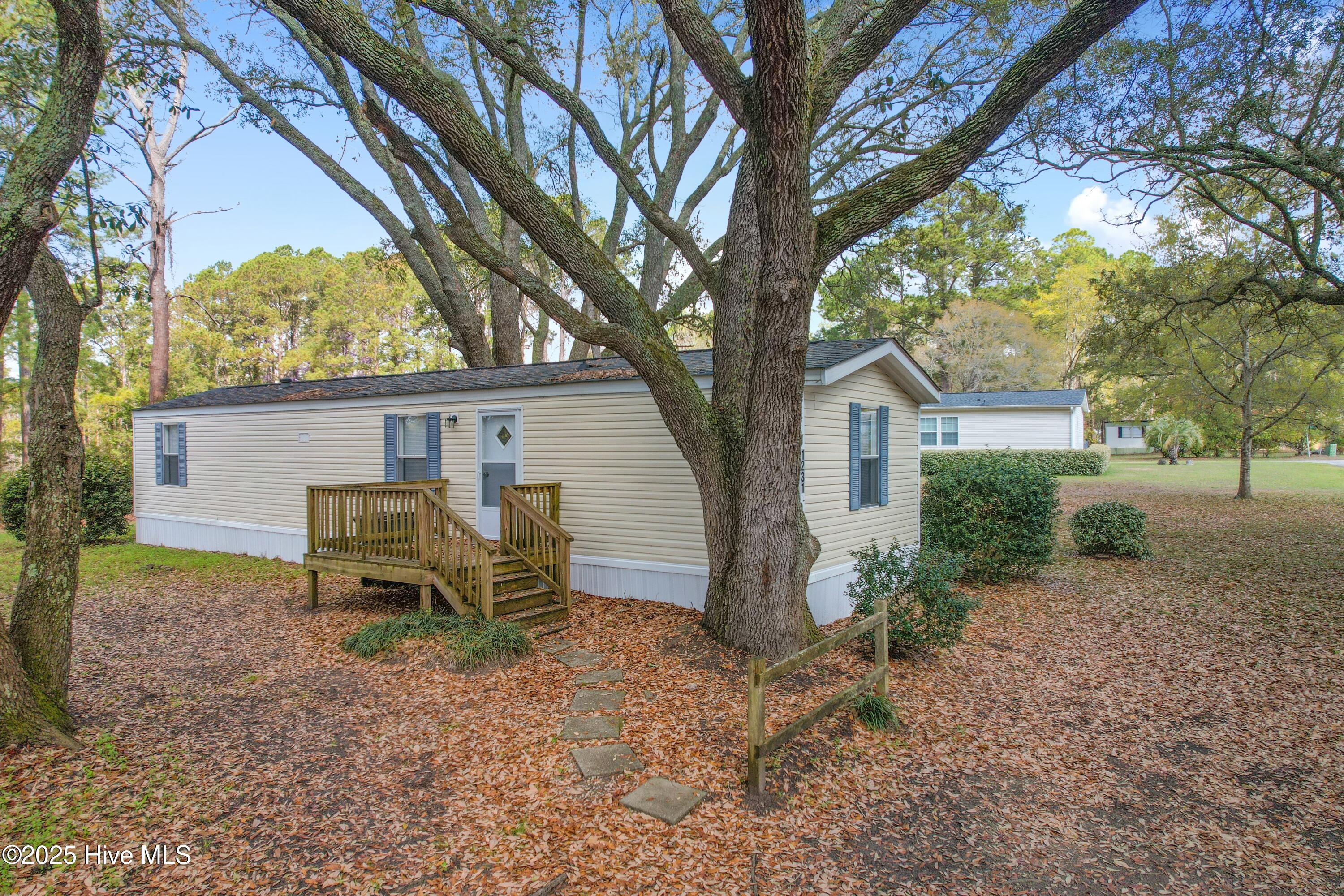 1231 Daffodil Drive Property Photo 1