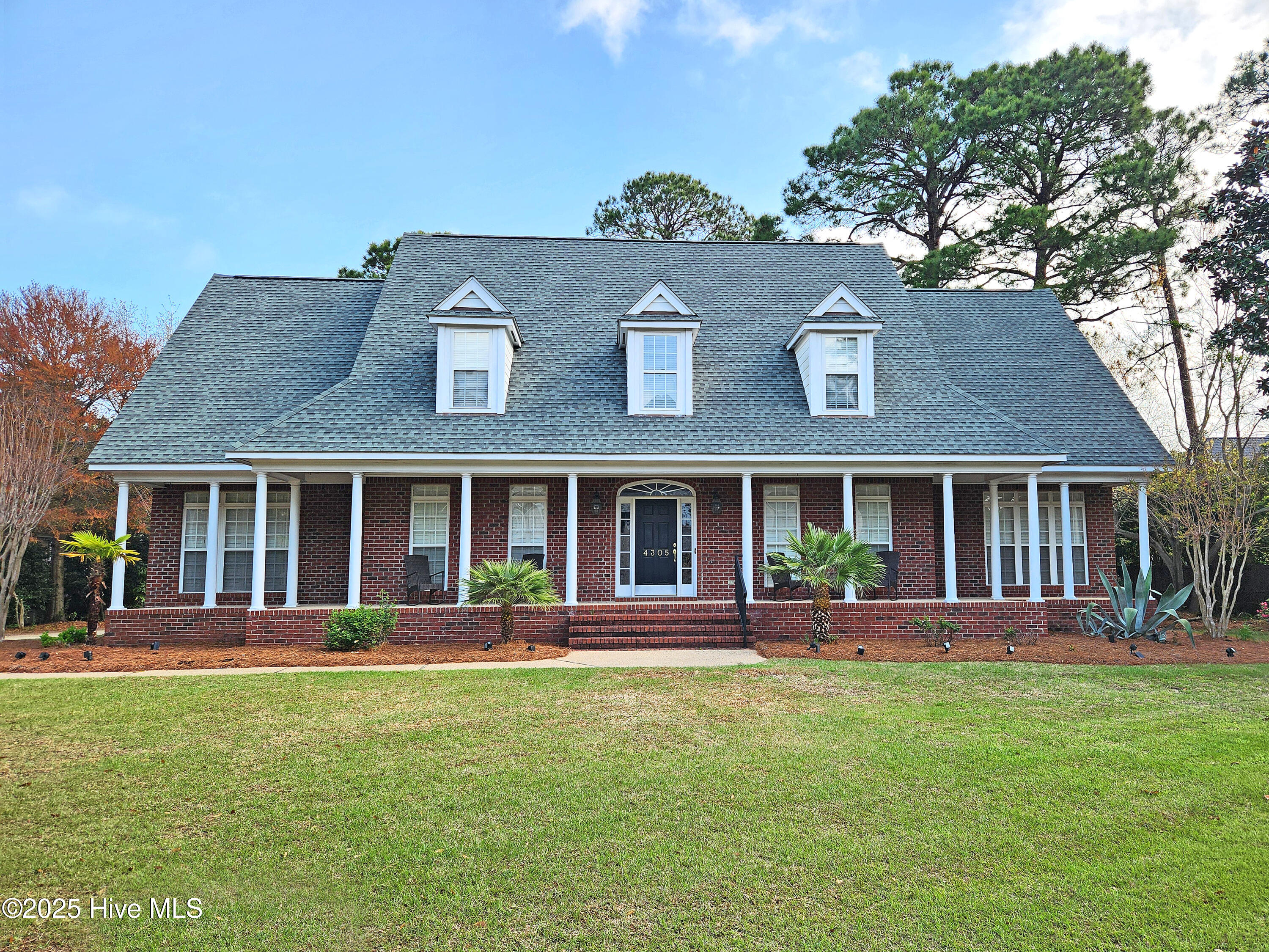 Georgetowne Real Estate Listings Main Image
