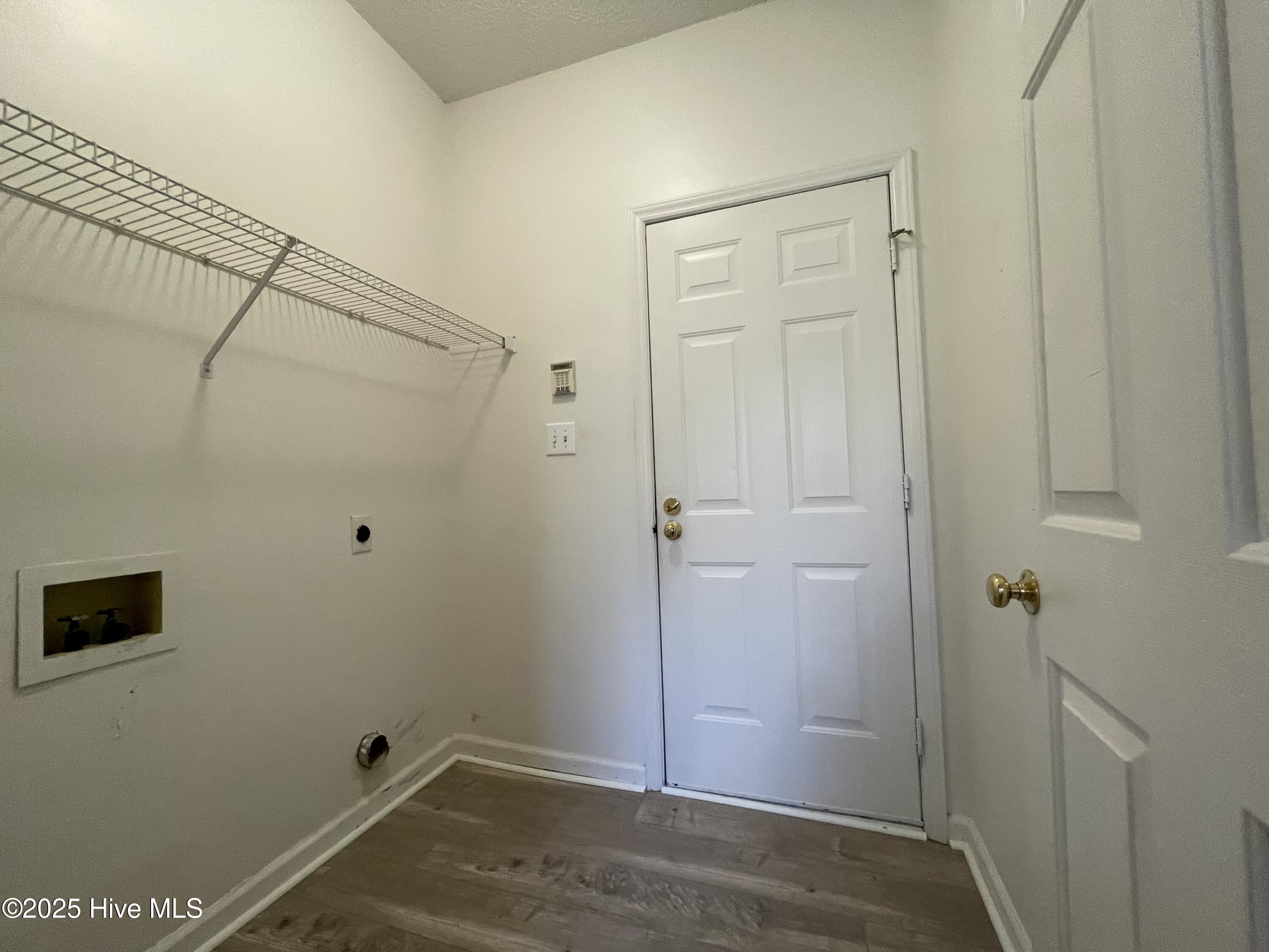 12104 Amoretto Way Property Photo 14