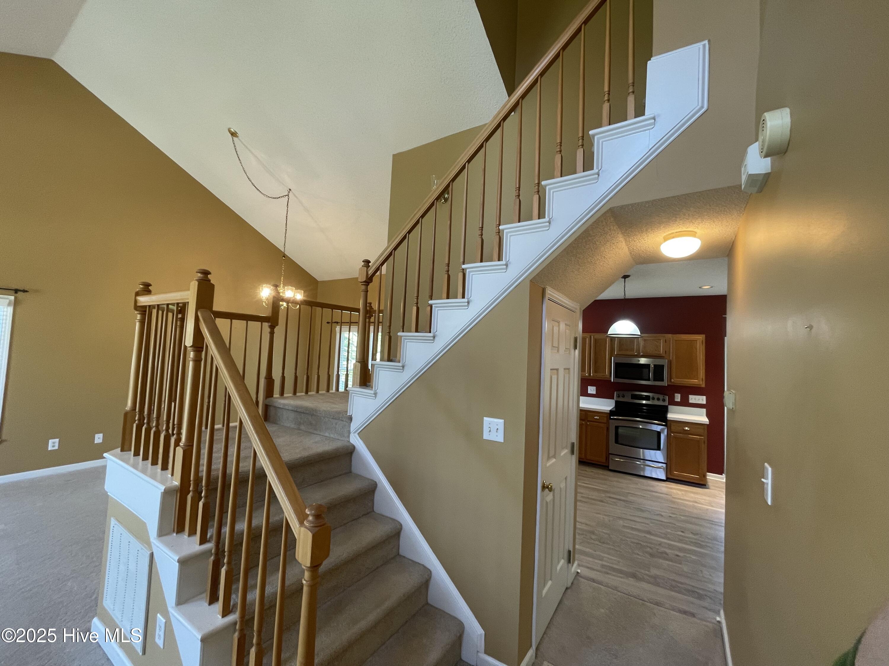 12104 Amoretto Way Property Photo 16