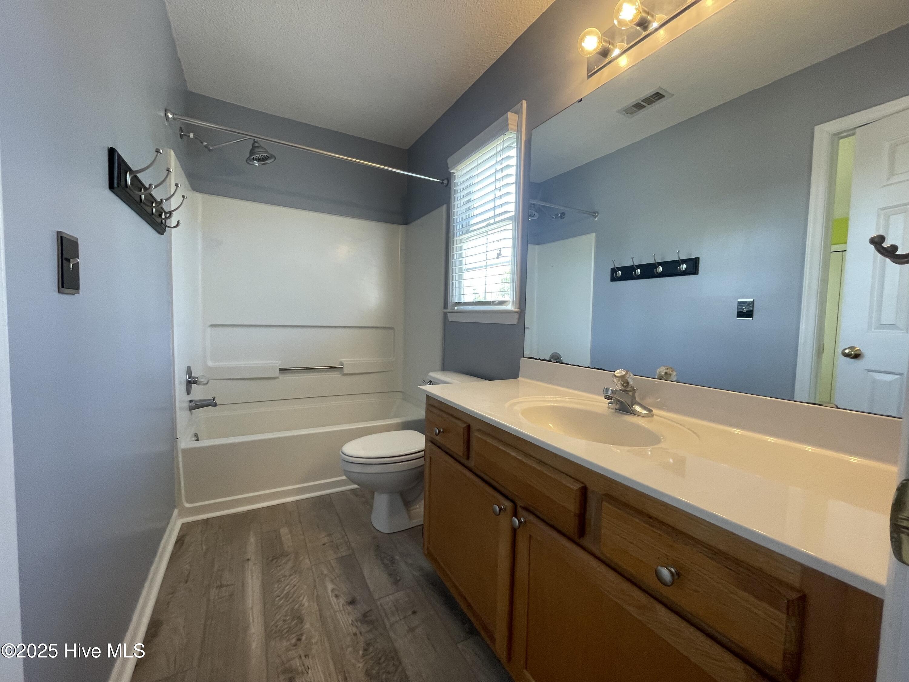 12104 Amoretto Way Property Photo 19