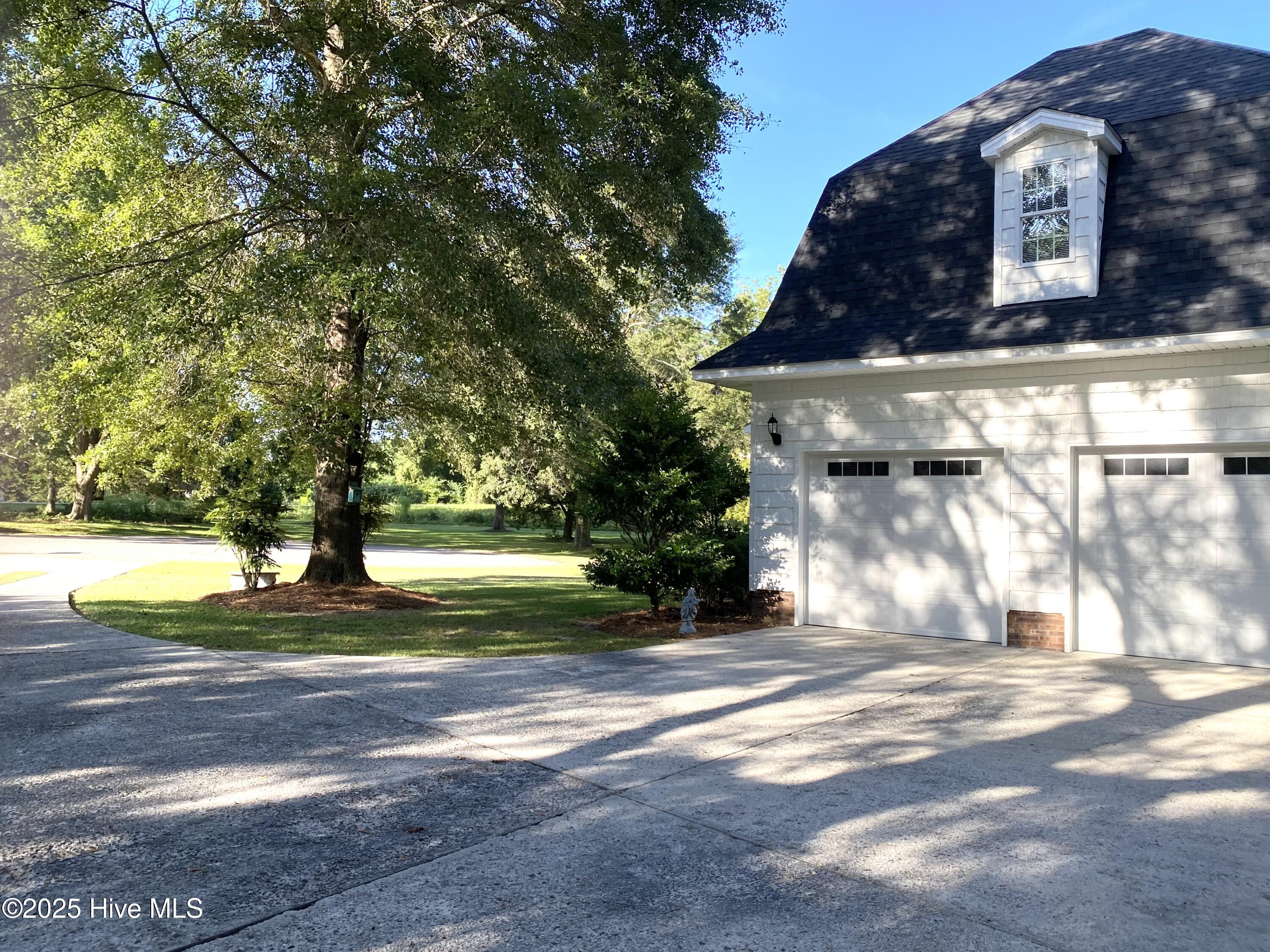 68 E Dasher Street Property Photo 12