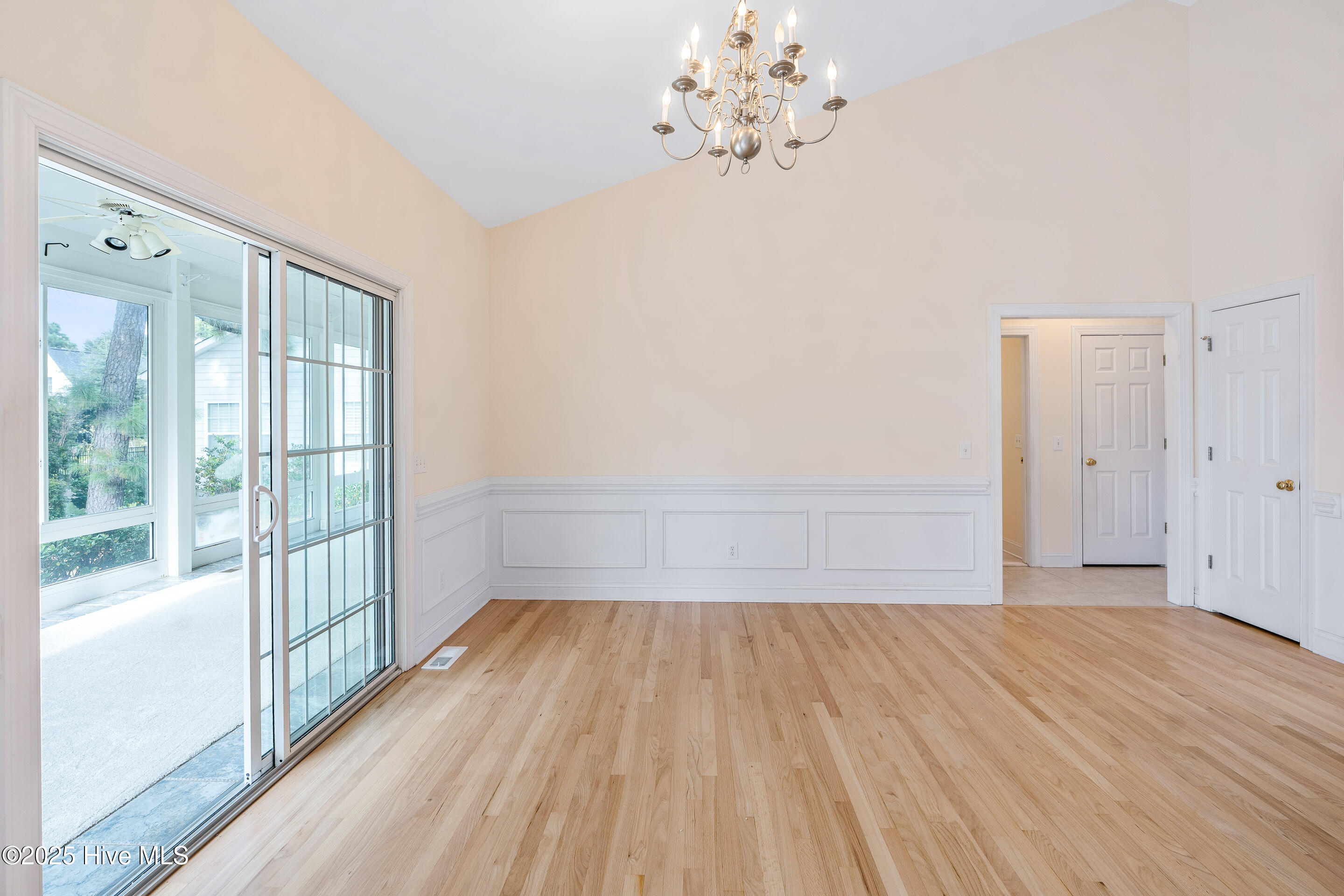 3184 Wild Azalea Way Property Photo 23