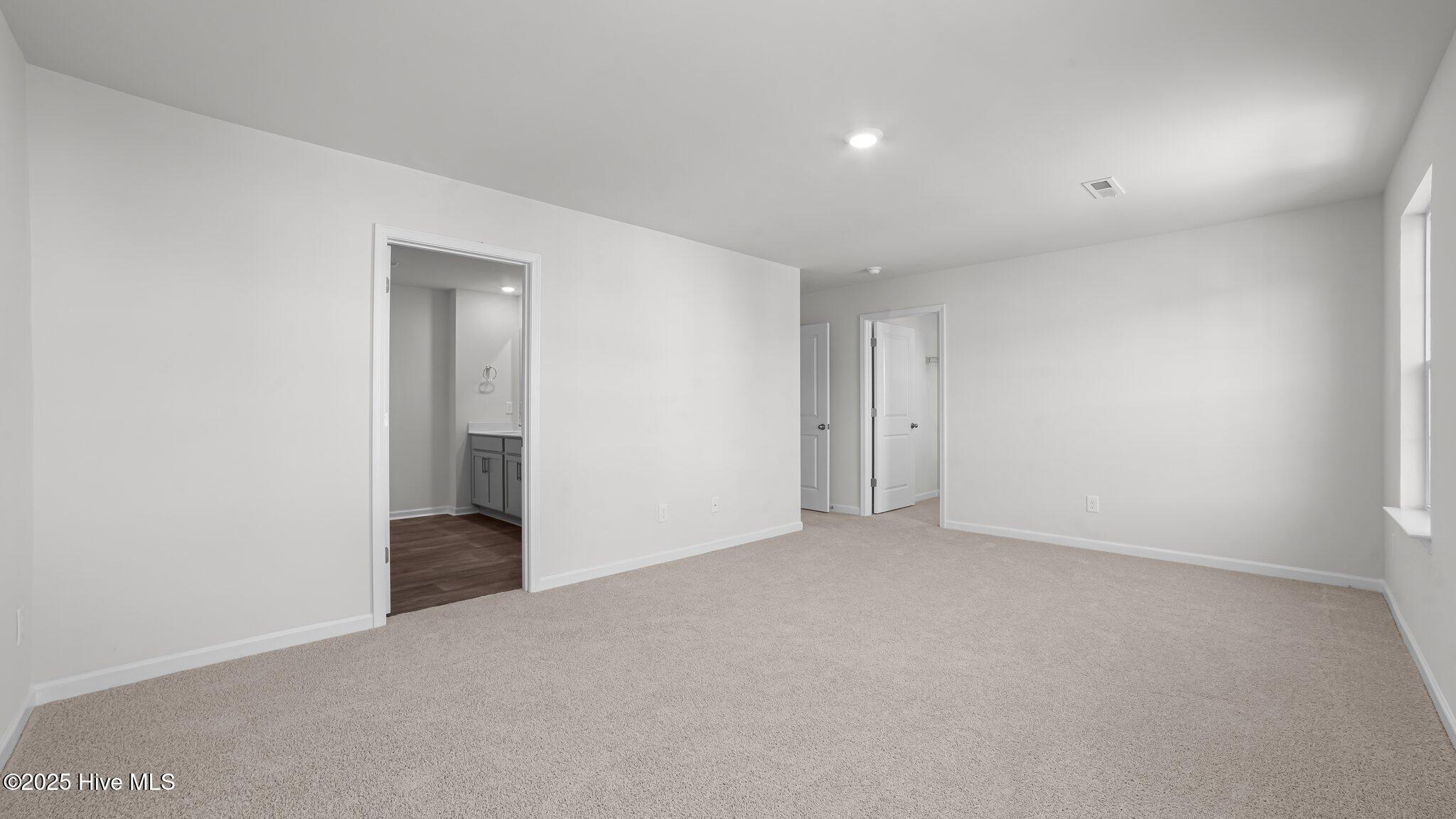 200 Olive Branch Street Property Photo 15