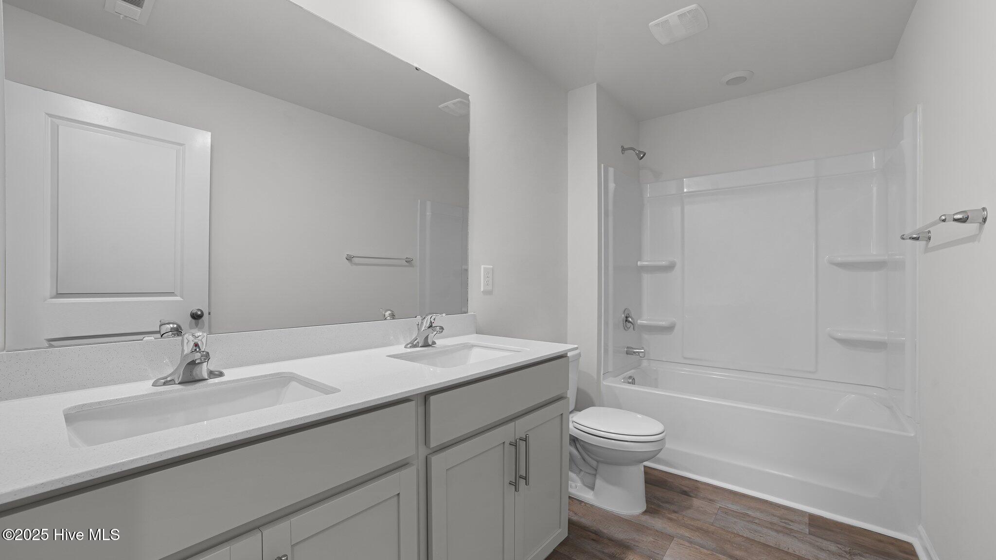 200 Olive Branch Street Property Photo 25
