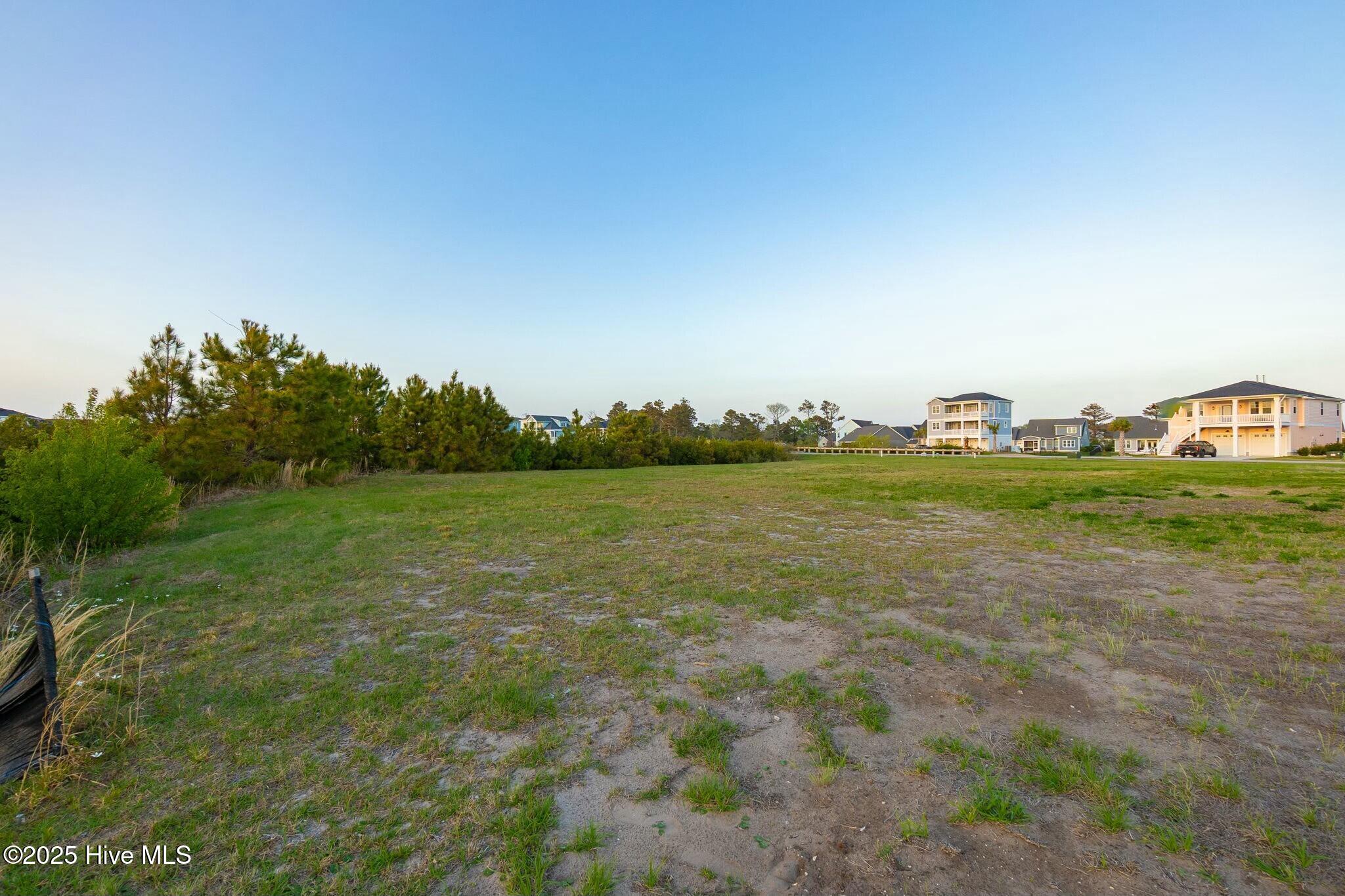 614 Fishermans Point Property Photo 6
