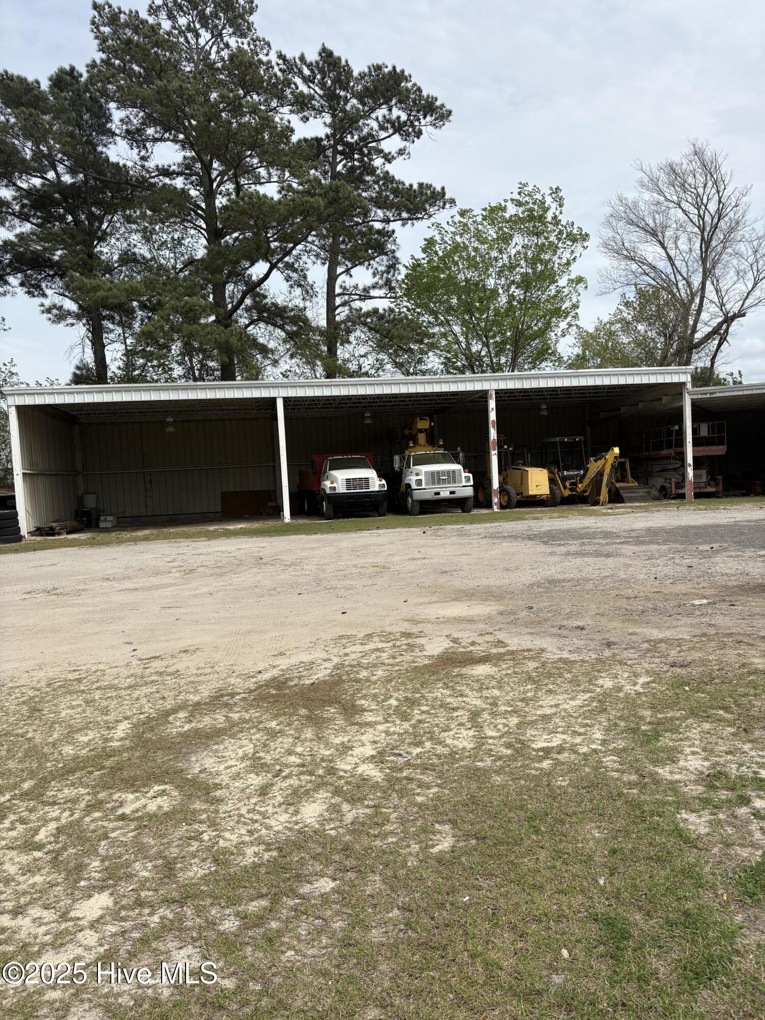160 Peanut Drive Property Photo 3