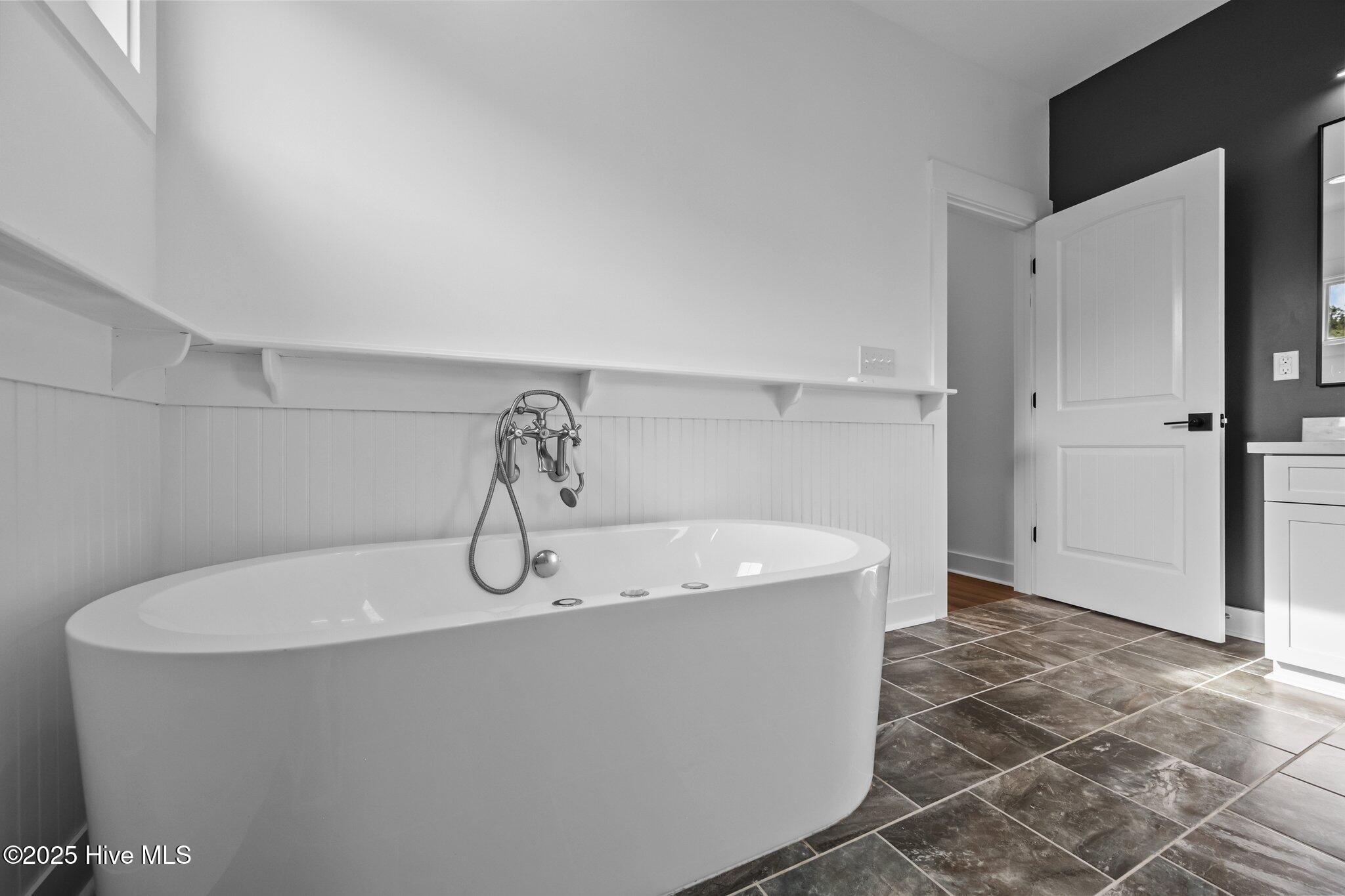 372 Summerhouse Drive Property Photo 26