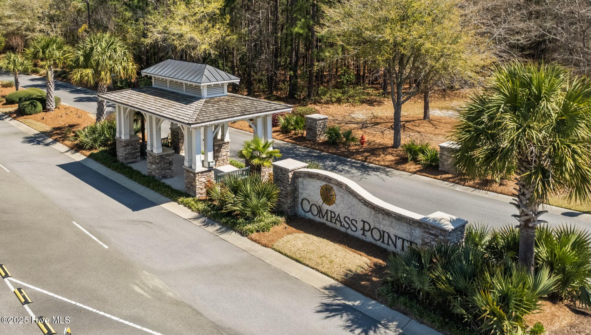 2197 Palm Pointe Property Photo 3