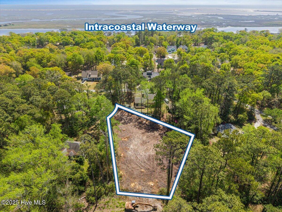 9136 Forest Drive Property Photo 2