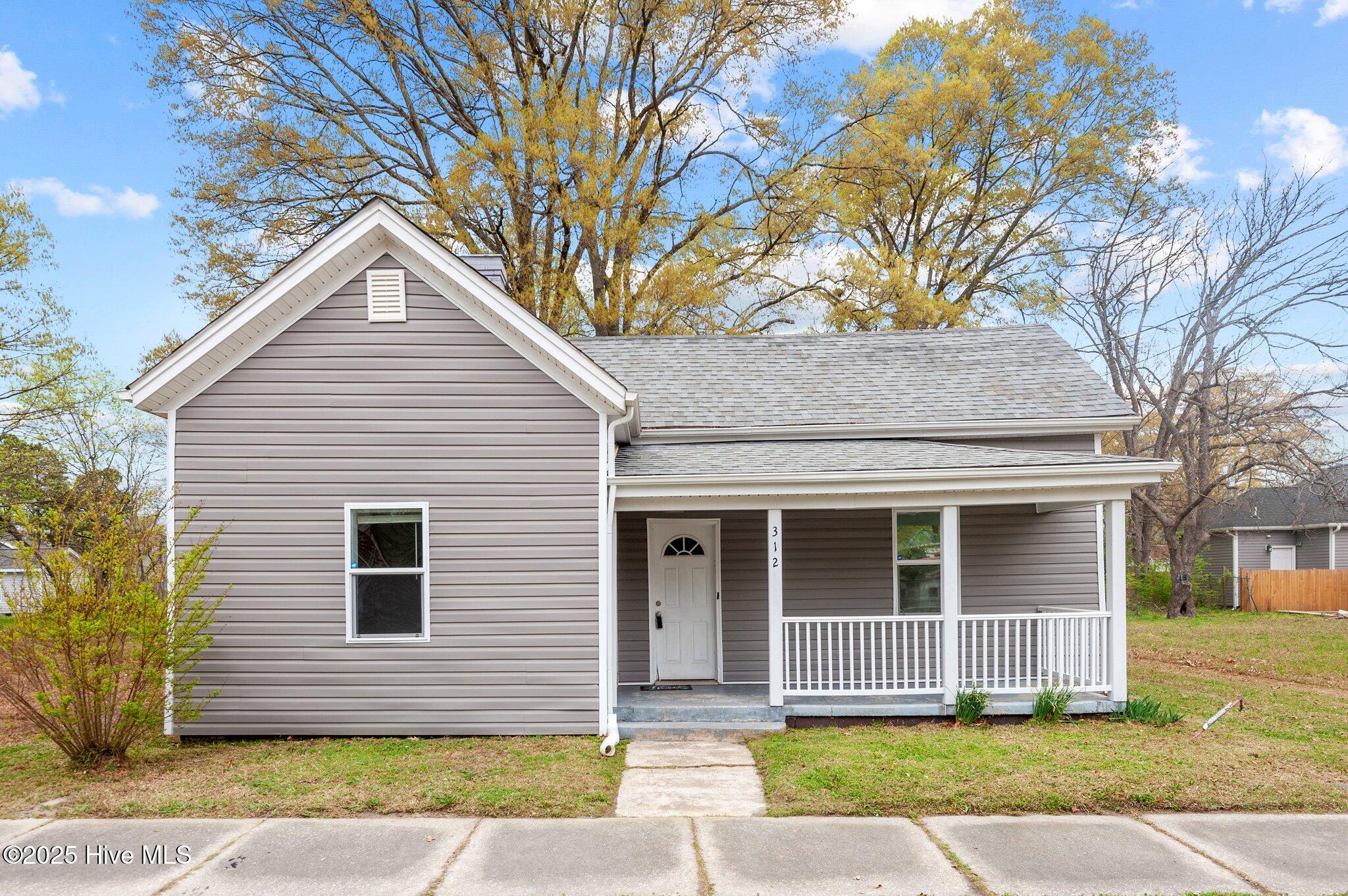 312 E Highland Avenue Property Photo