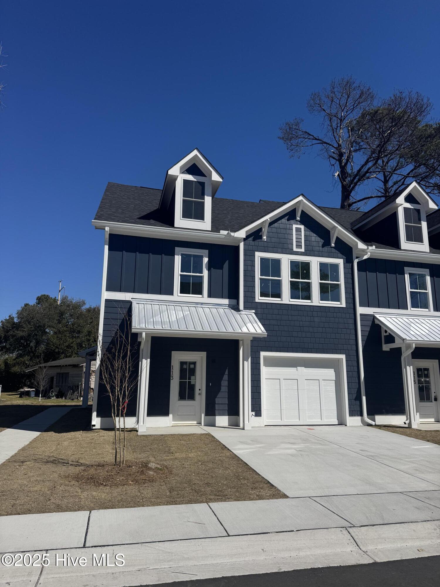 117 Seagate Place Property Photo 2