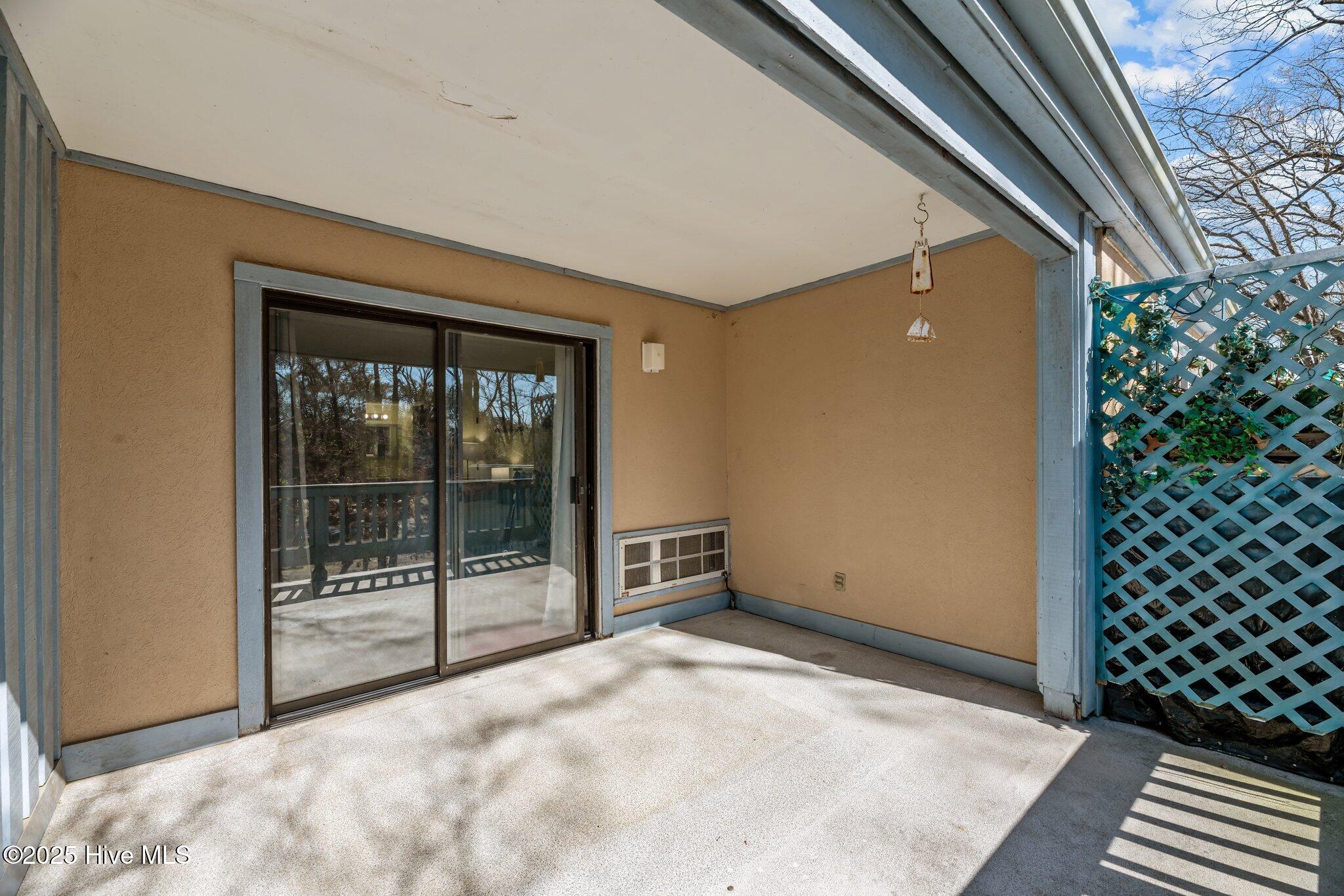 1410 Harbourside Drive 1409-1410 Property Photo 23