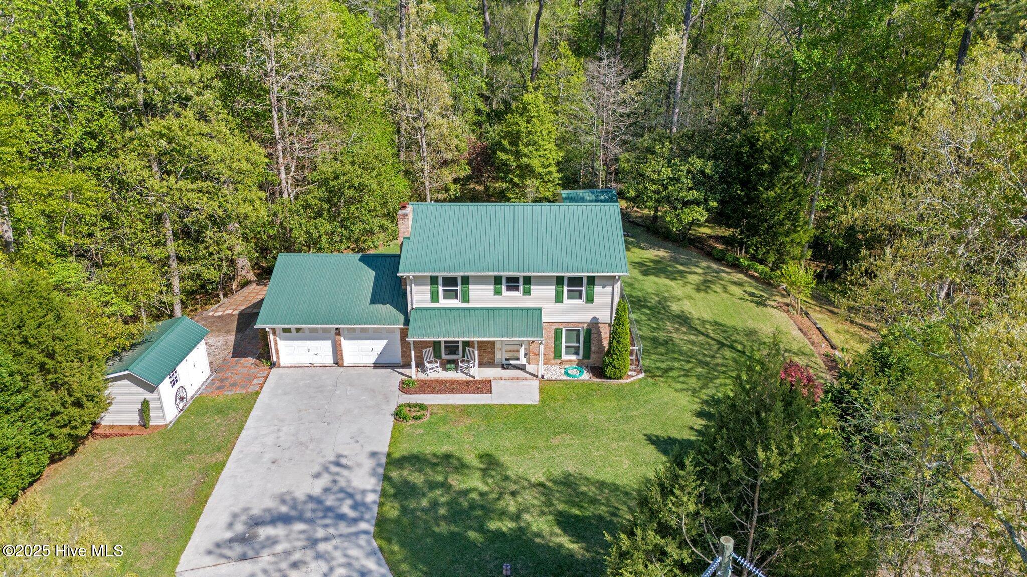 243 Snead Road Property Photo 3