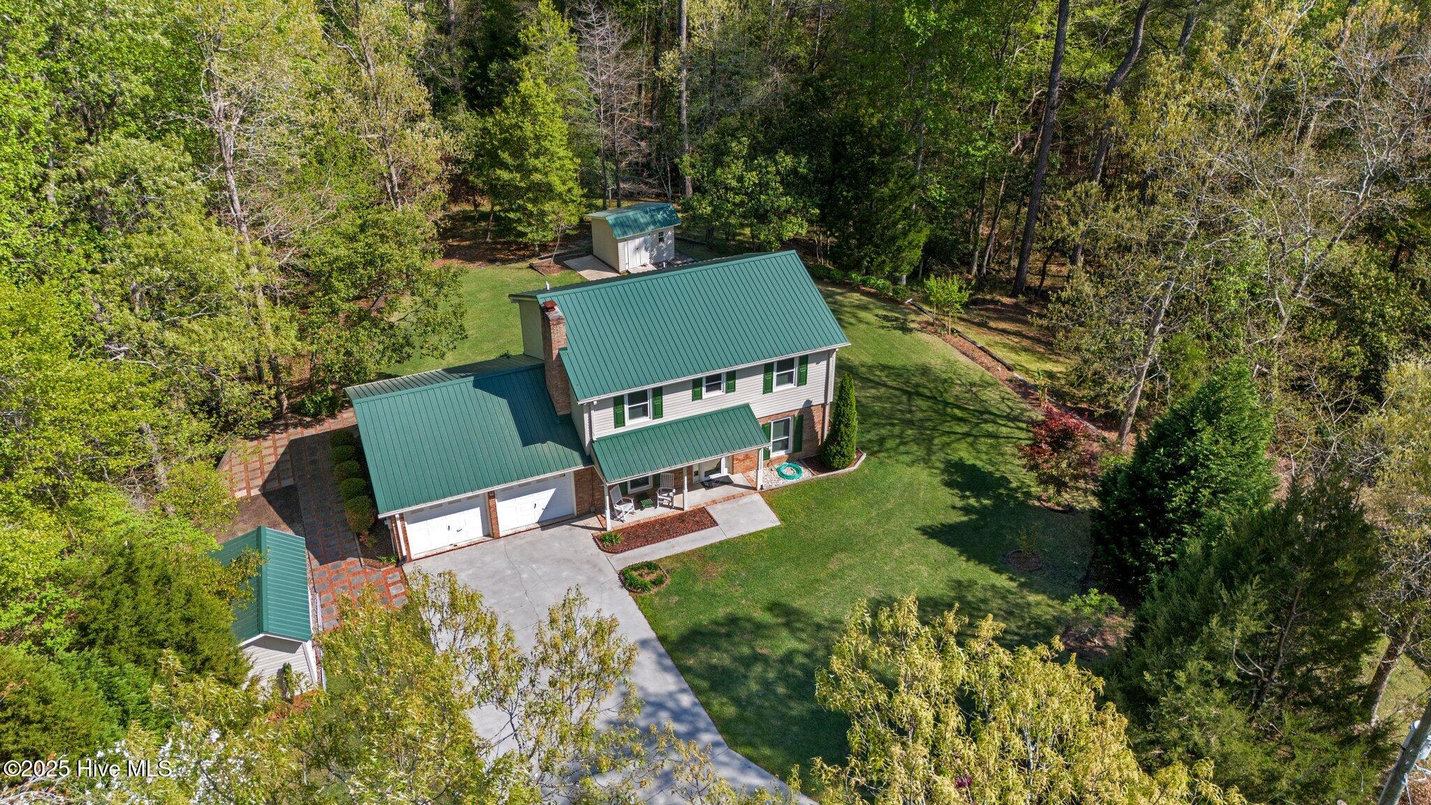 243 Snead Road Property Photo 4