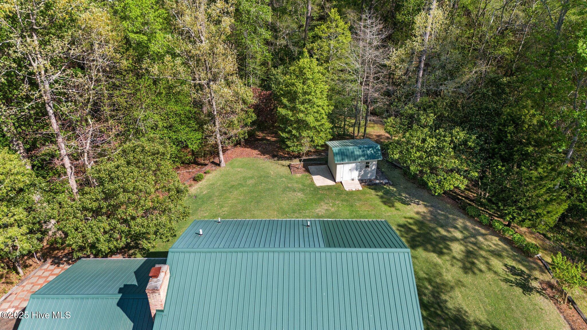 243 Snead Road Property Photo 5