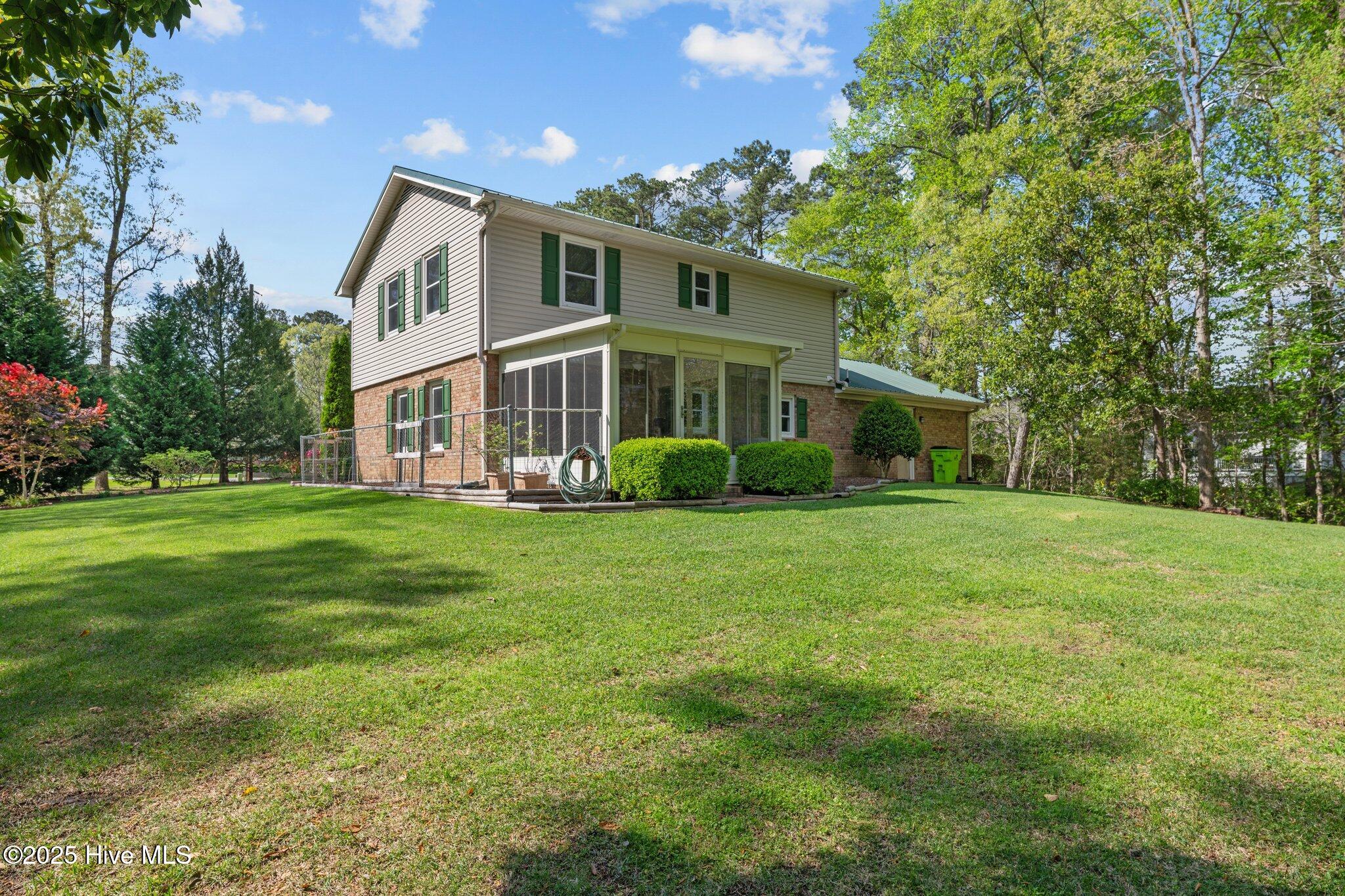 243 Snead Road Property Photo 6