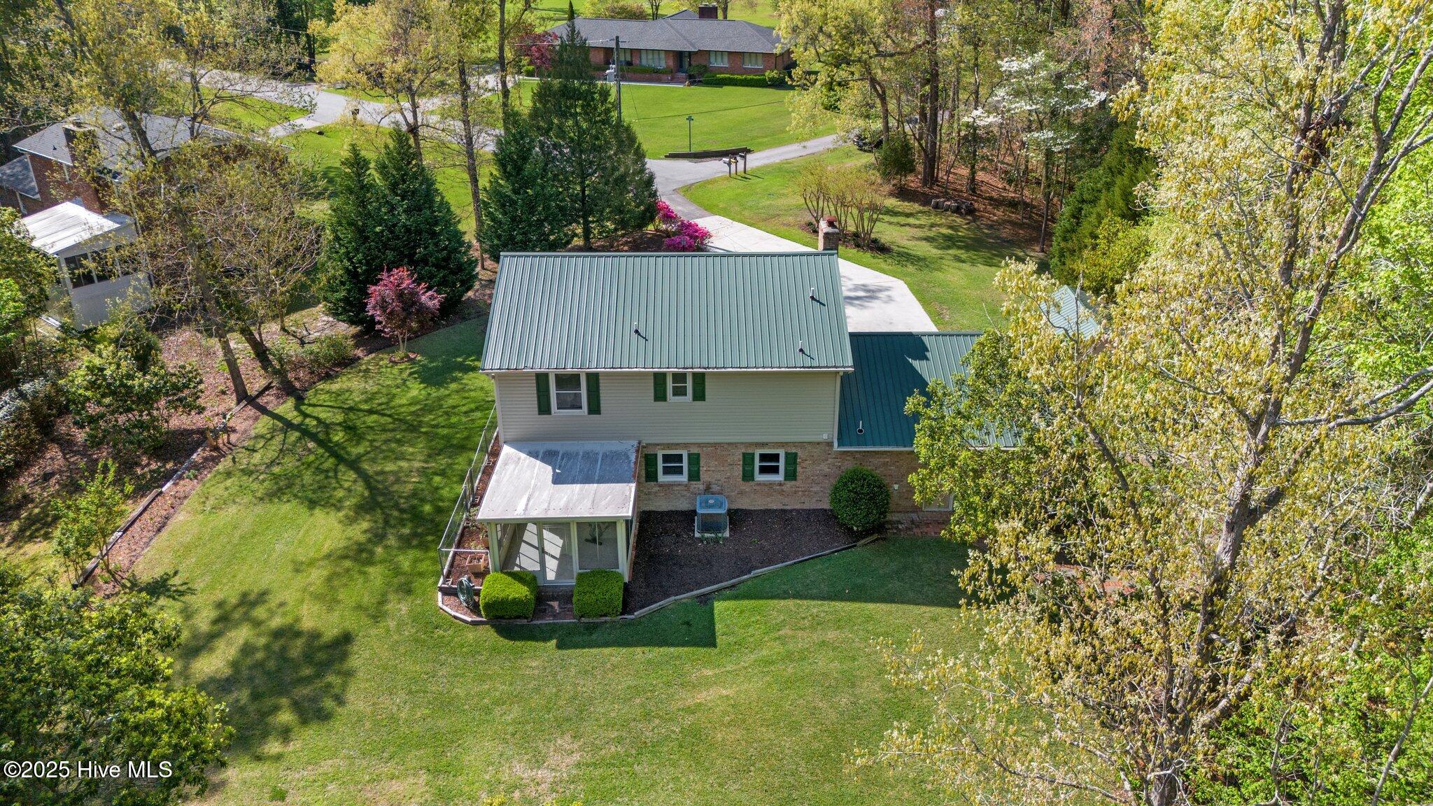 243 Snead Road Property Photo 8