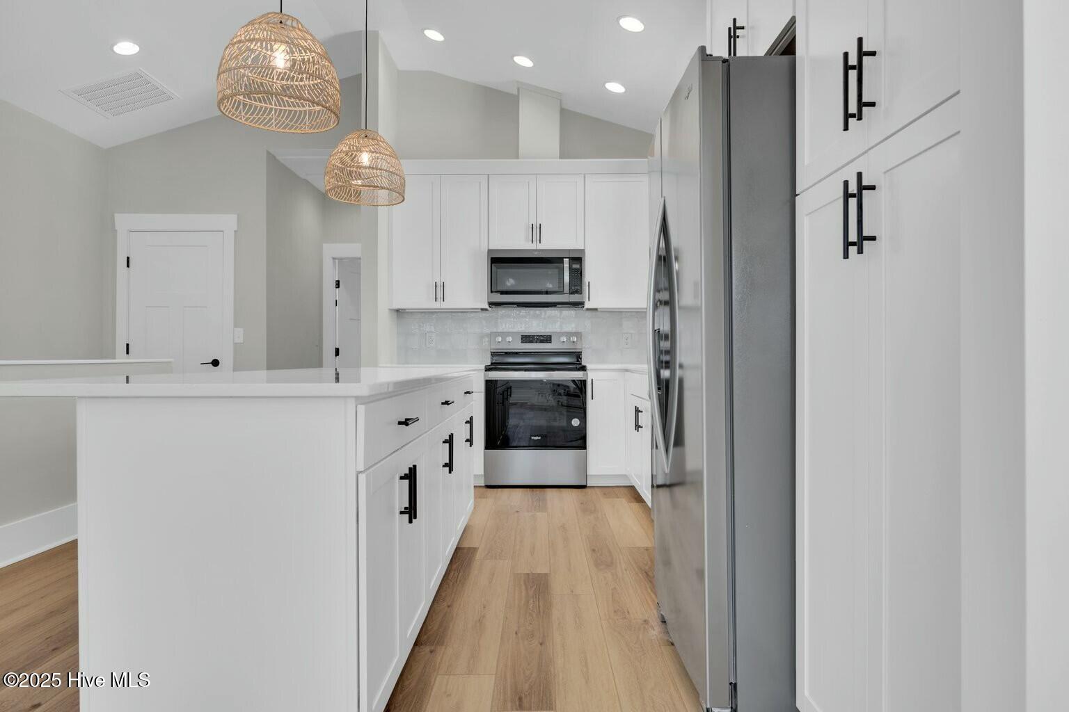 1118 Snapper Lane Property Photo 4