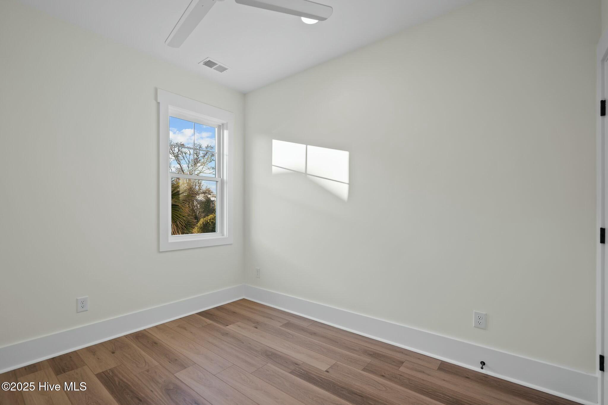 1118 Snapper Lane Property Photo 27